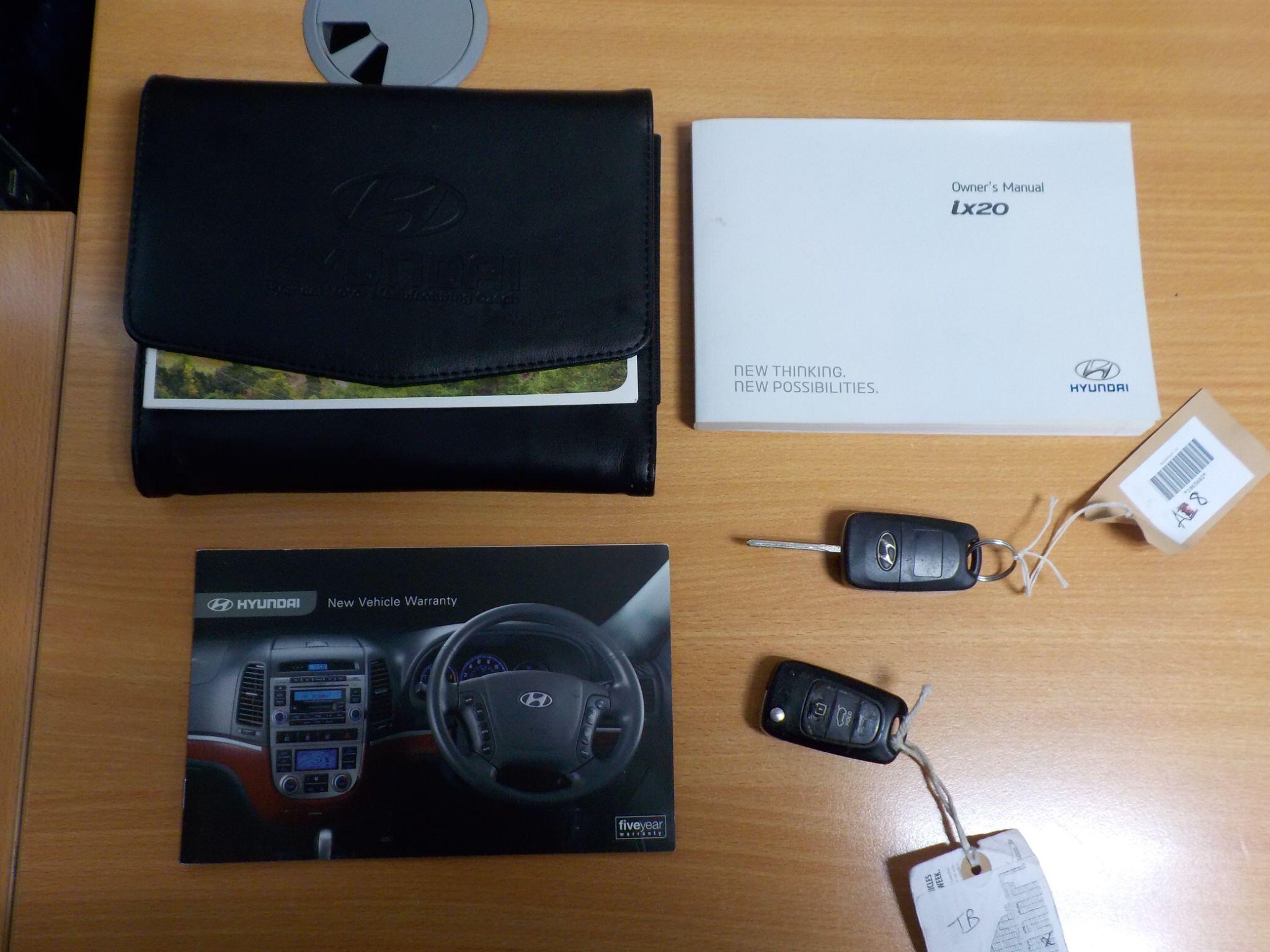 Hyundai ix20 1.6 Active Auto Euro 5 5dr