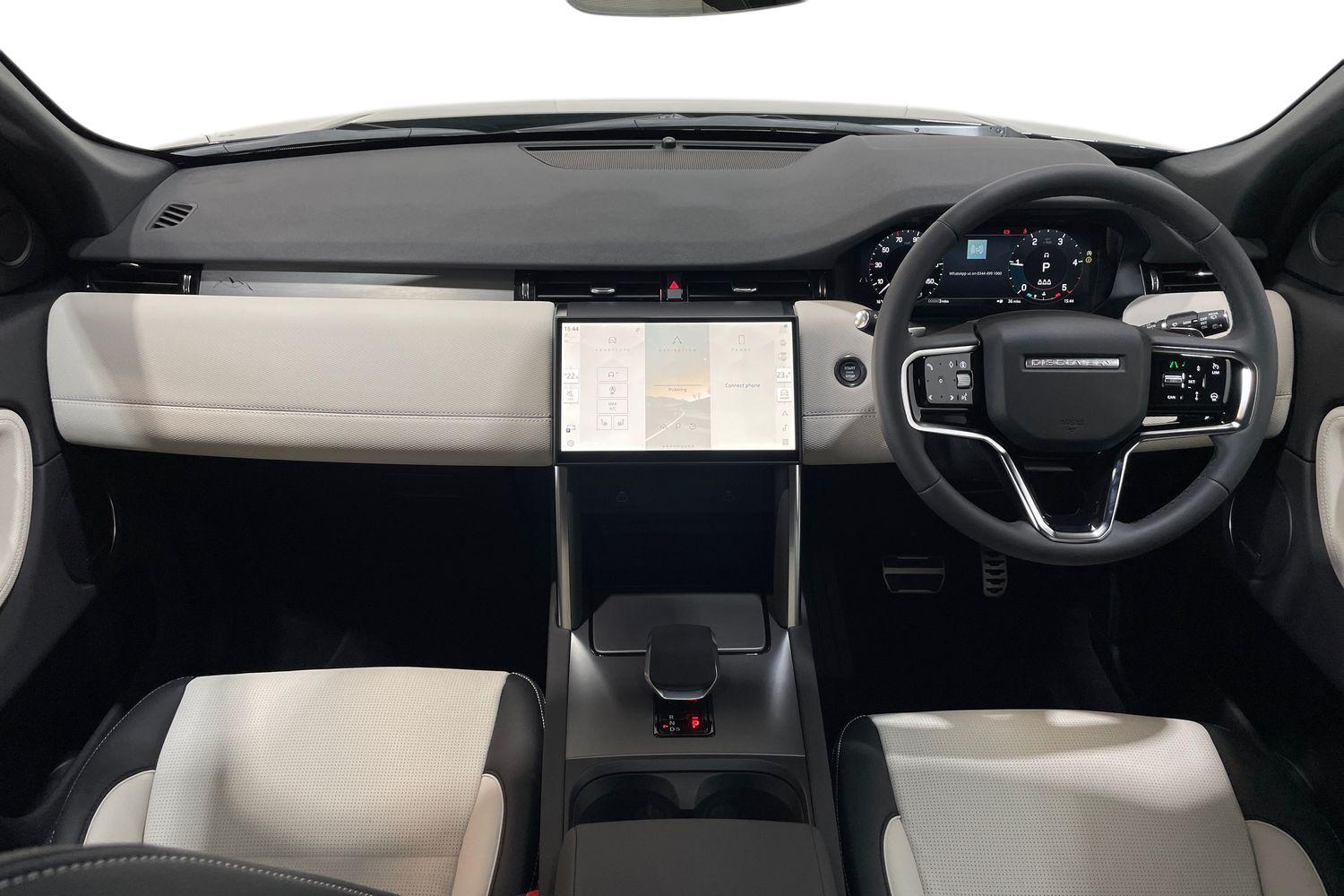 Land Rover Discovery Sport view 9