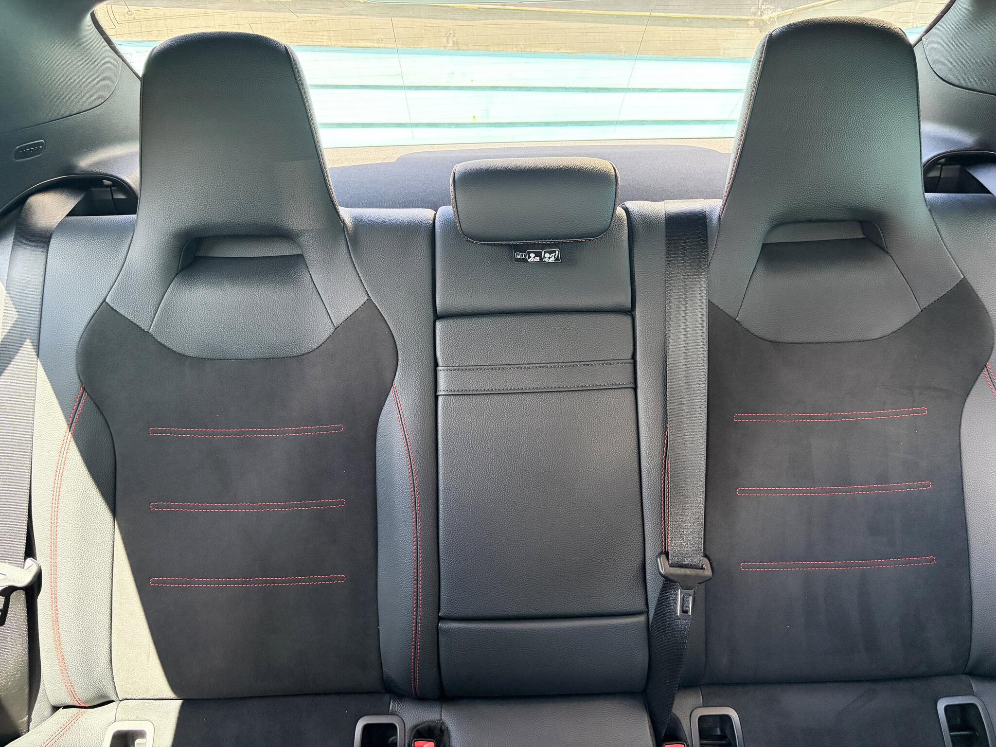 Mercedes-Benz Cla view 7
