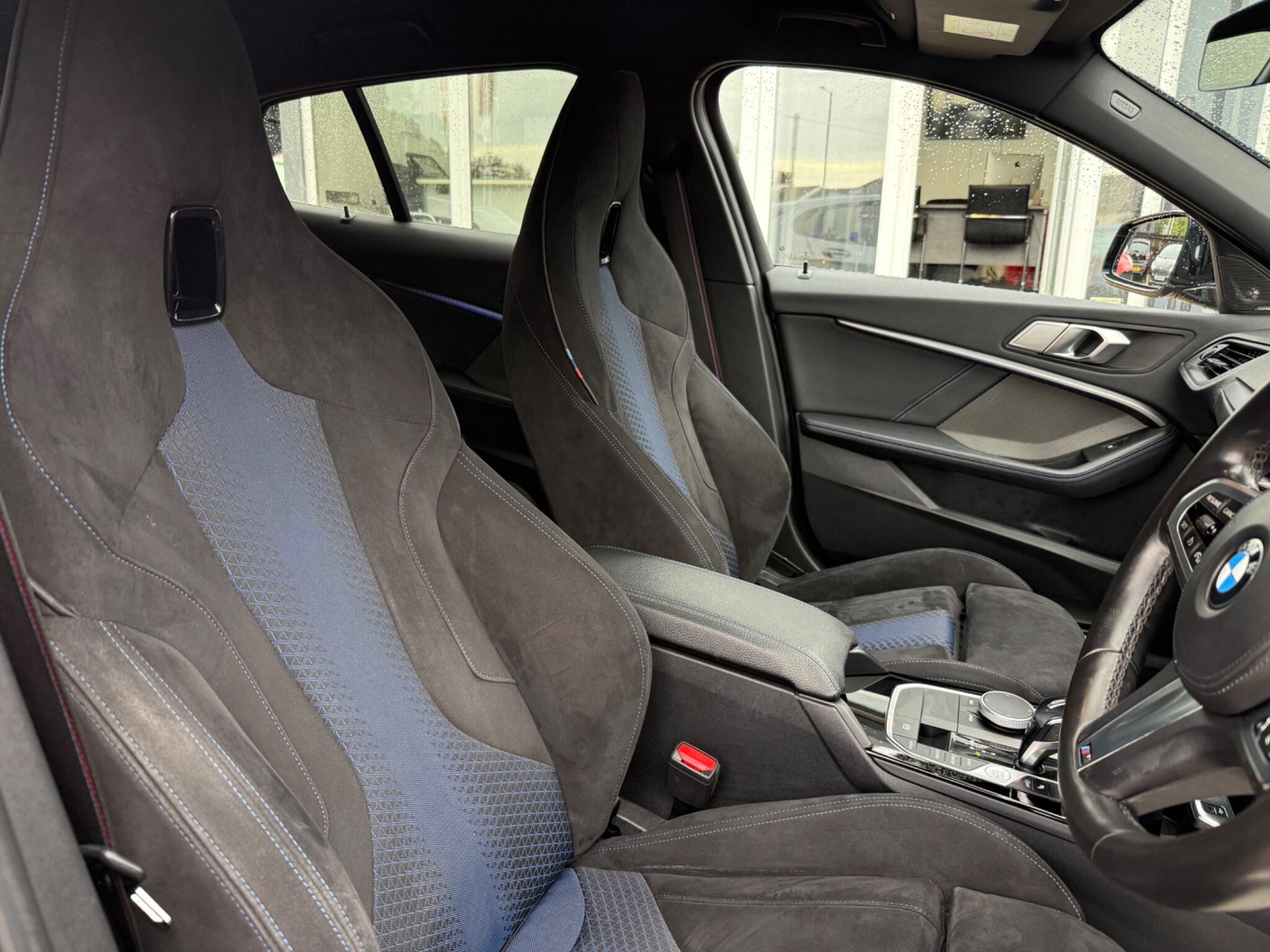 BMW 1 Series view 11