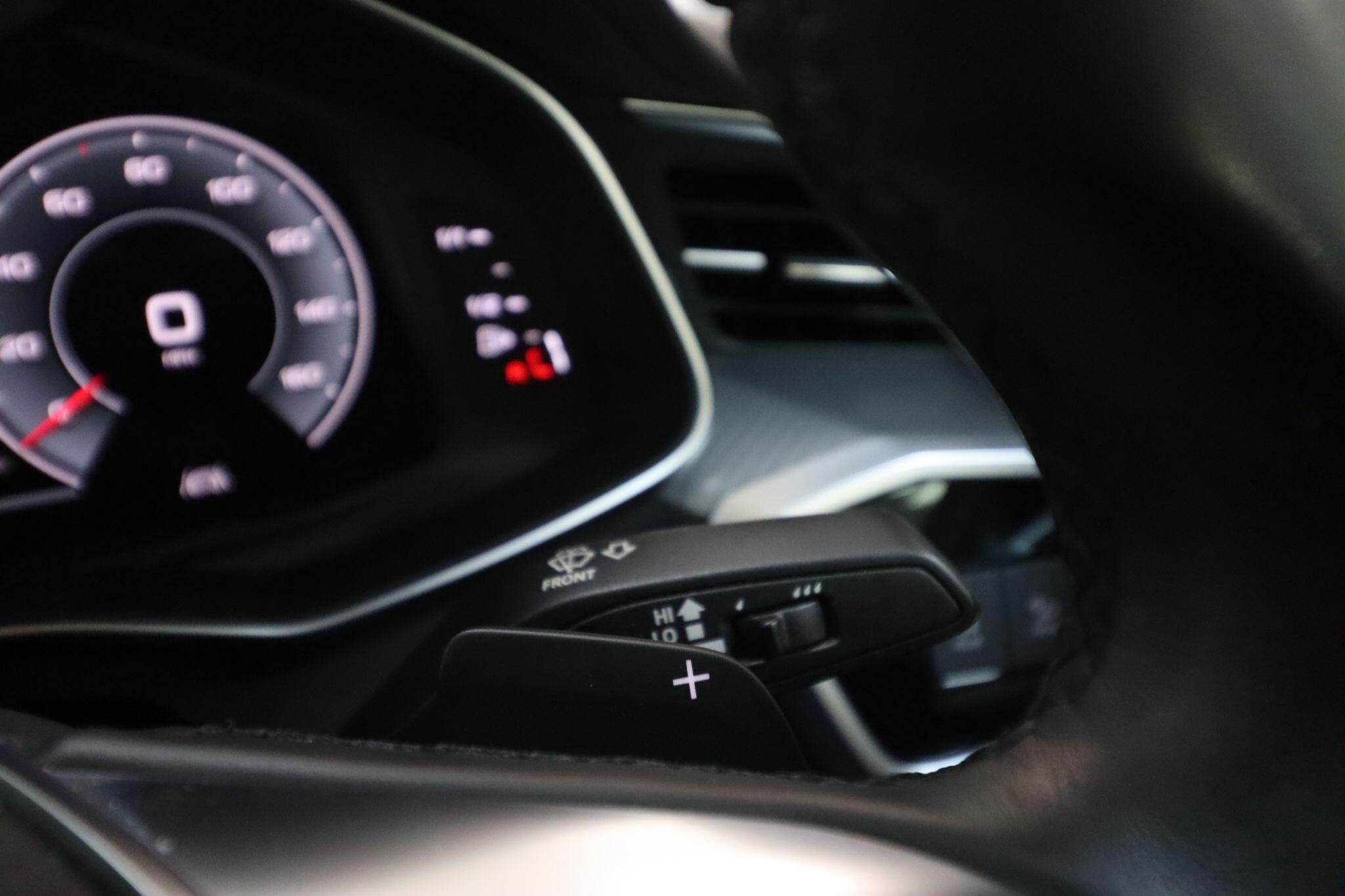 Audi A6 Saloon view 45
