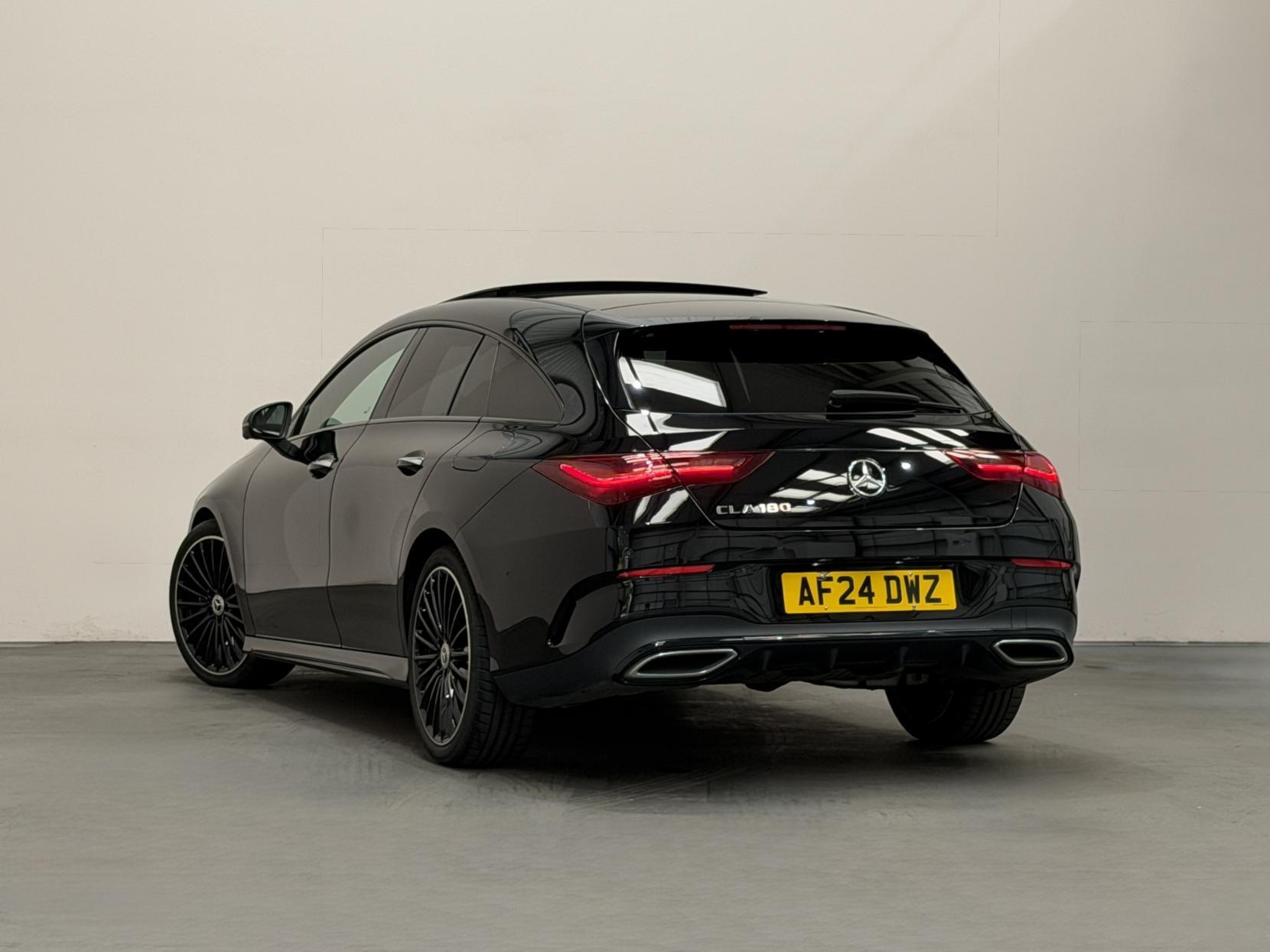 Mercedes-Benz Cla view 10