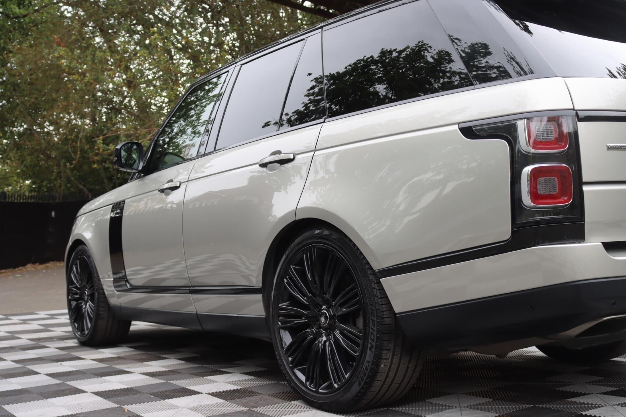 Land Rover Range Rover view 27