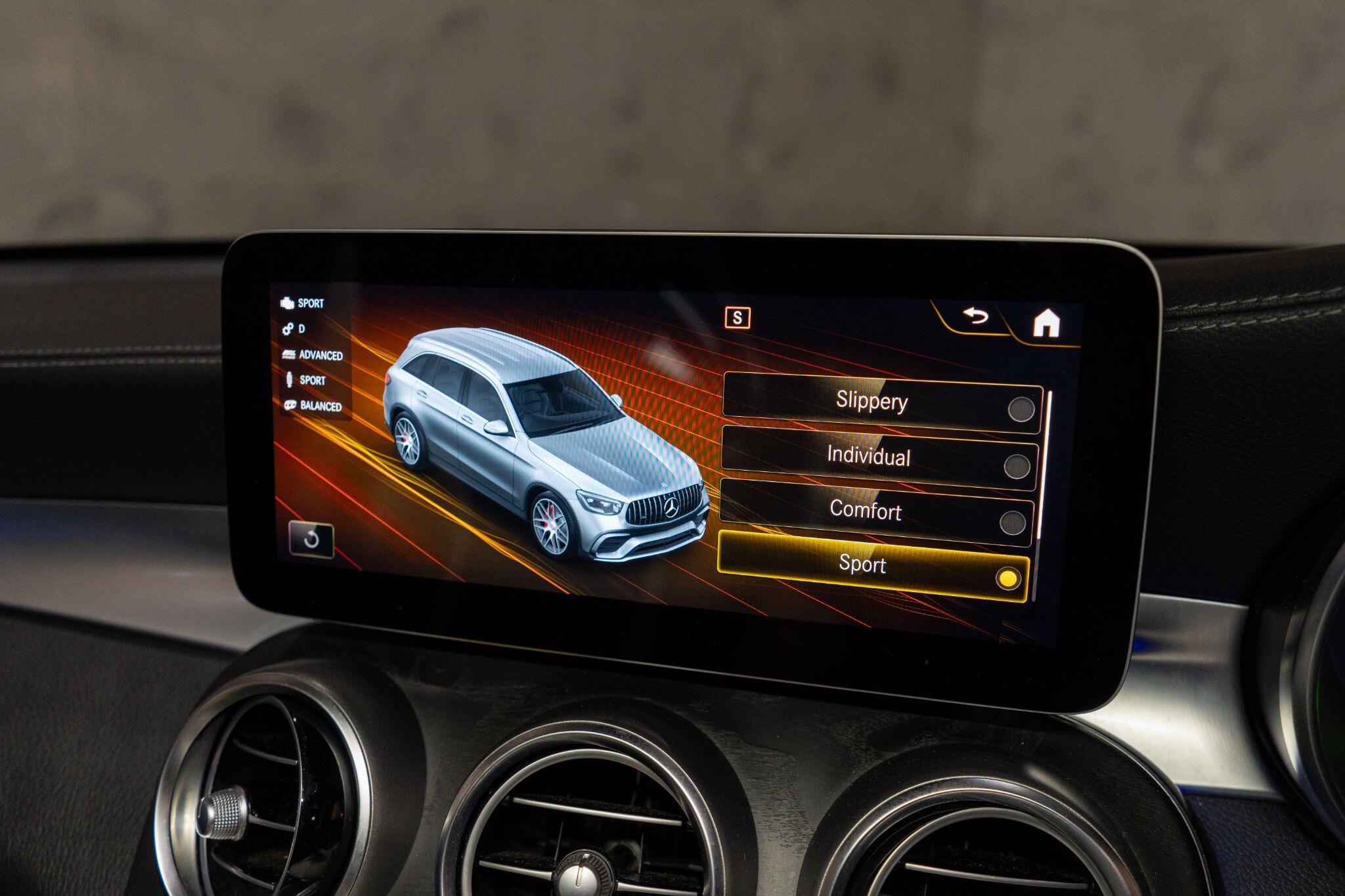 Mercedes-Benz GLC view 23