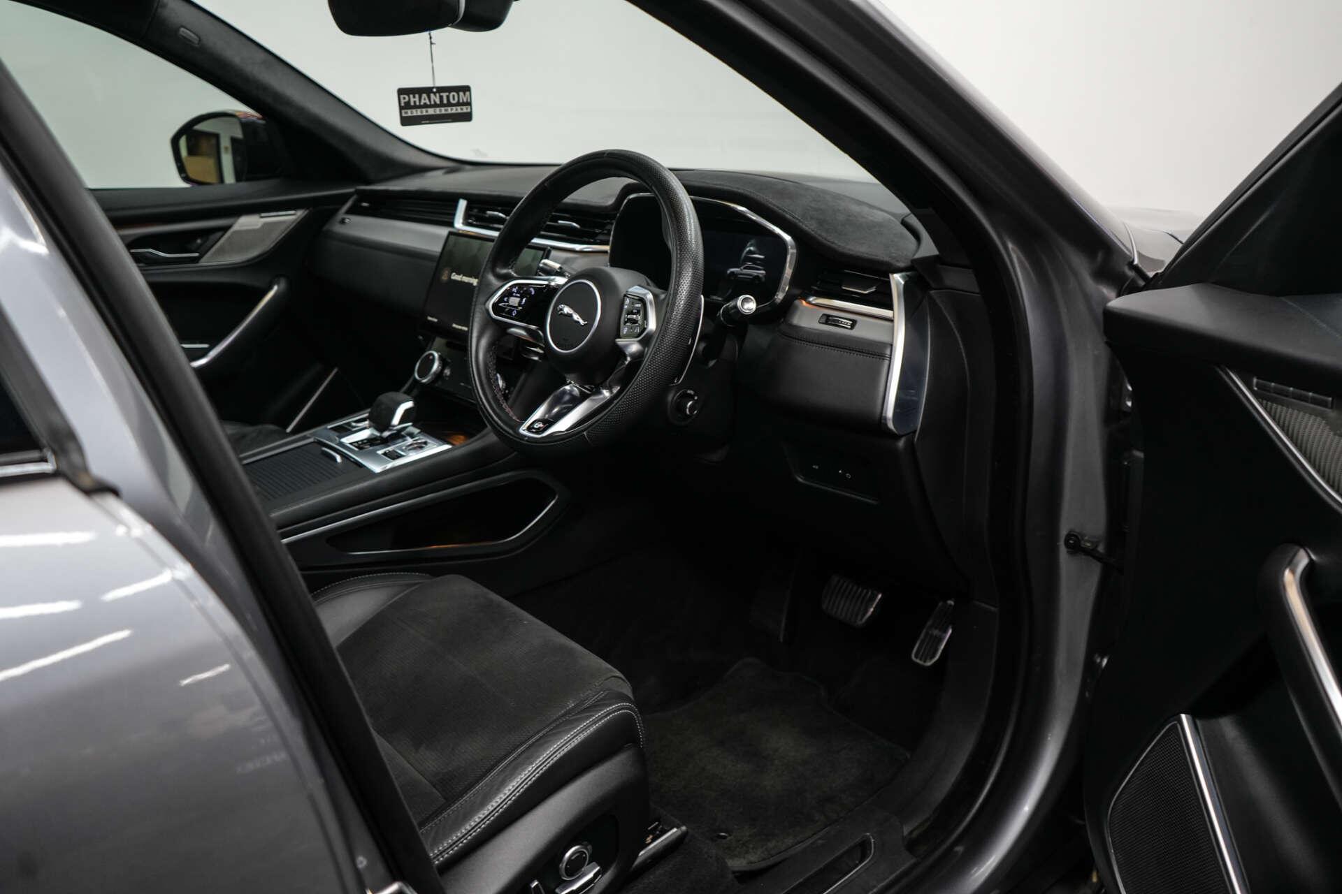 Jaguar F-Pace view 15