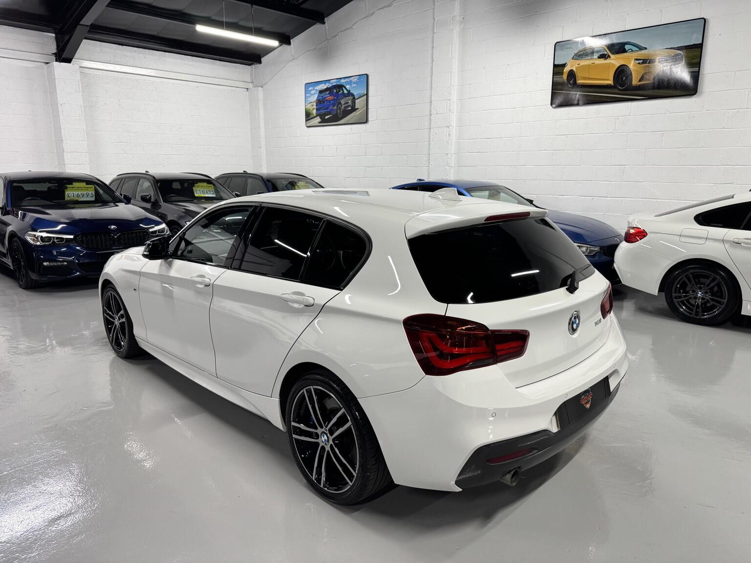 BMW 1 Series view 21