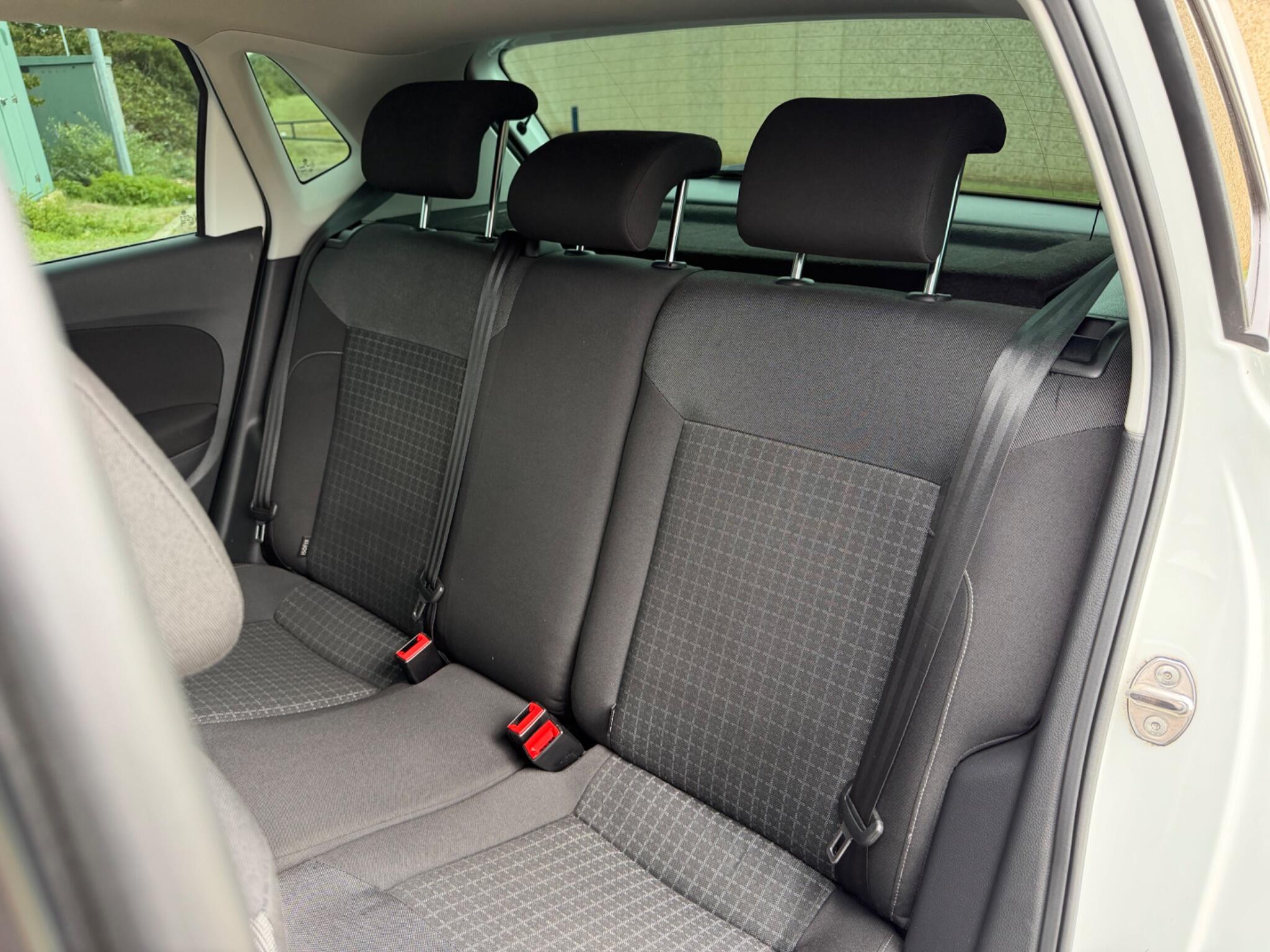 Volkswagen Polo view 17