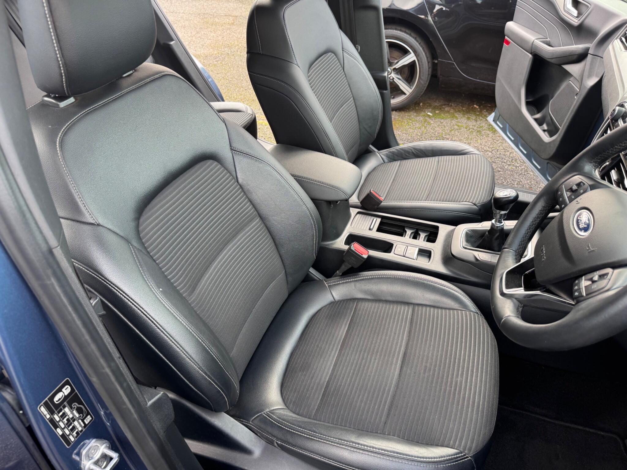 Ford Kuga view 12