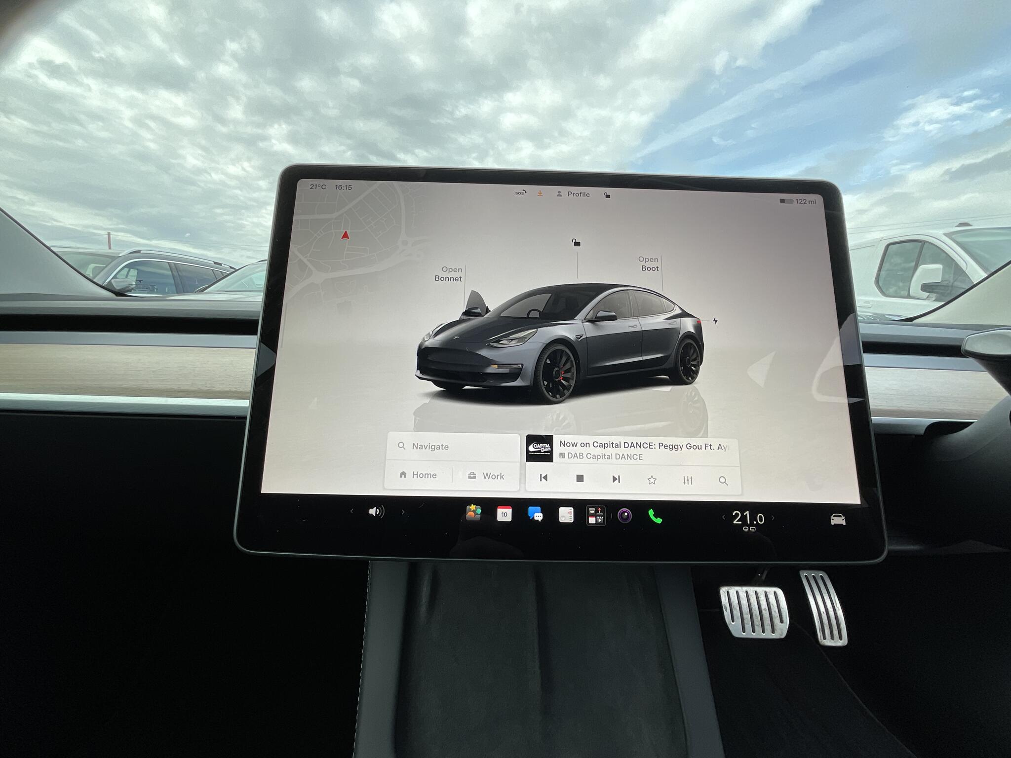Tesla Model 3 view 29