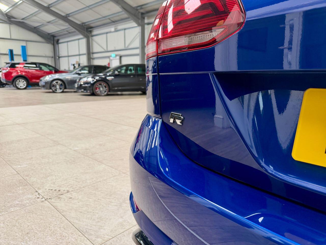 Volkswagen Golf view 18