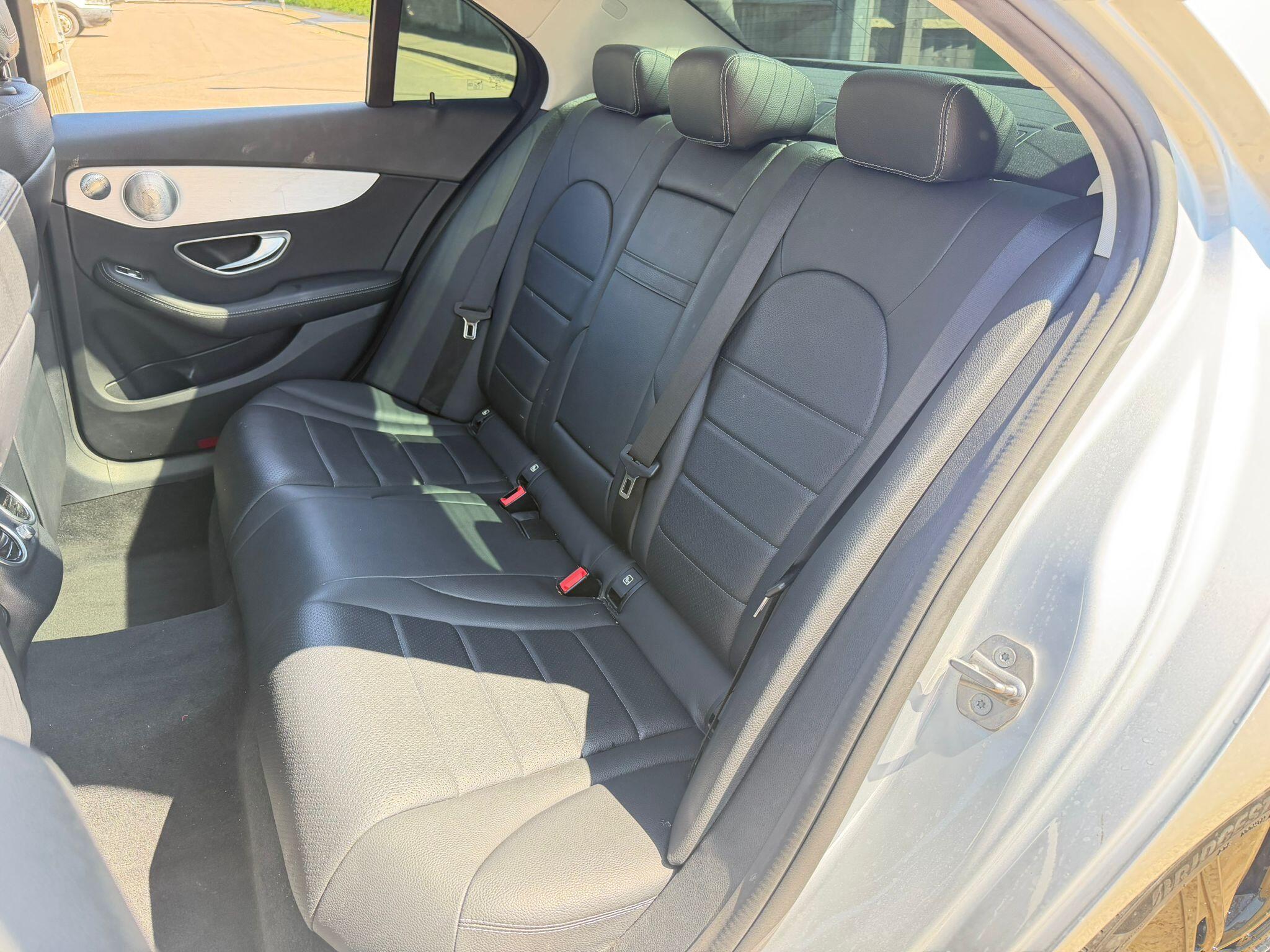 Mercedes-Benz C-Class view 16