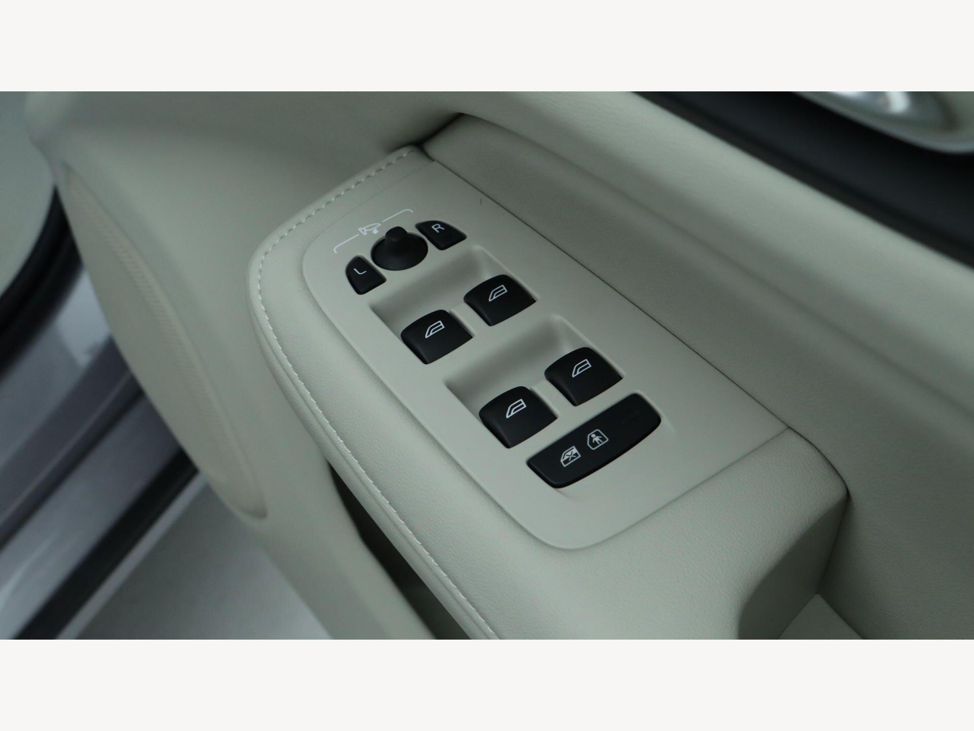 Volvo V60 view 24