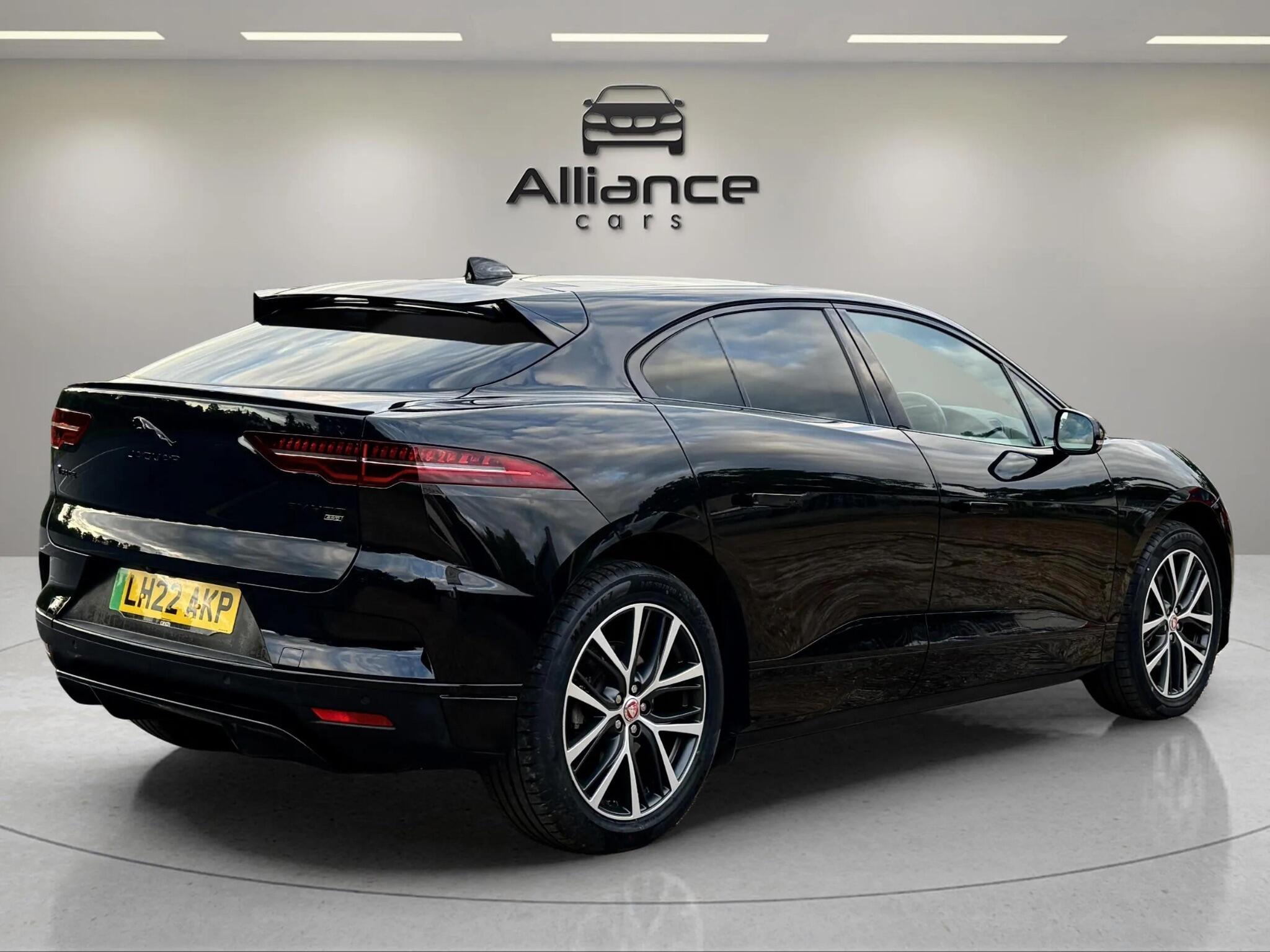 Jaguar I-Pace view 71