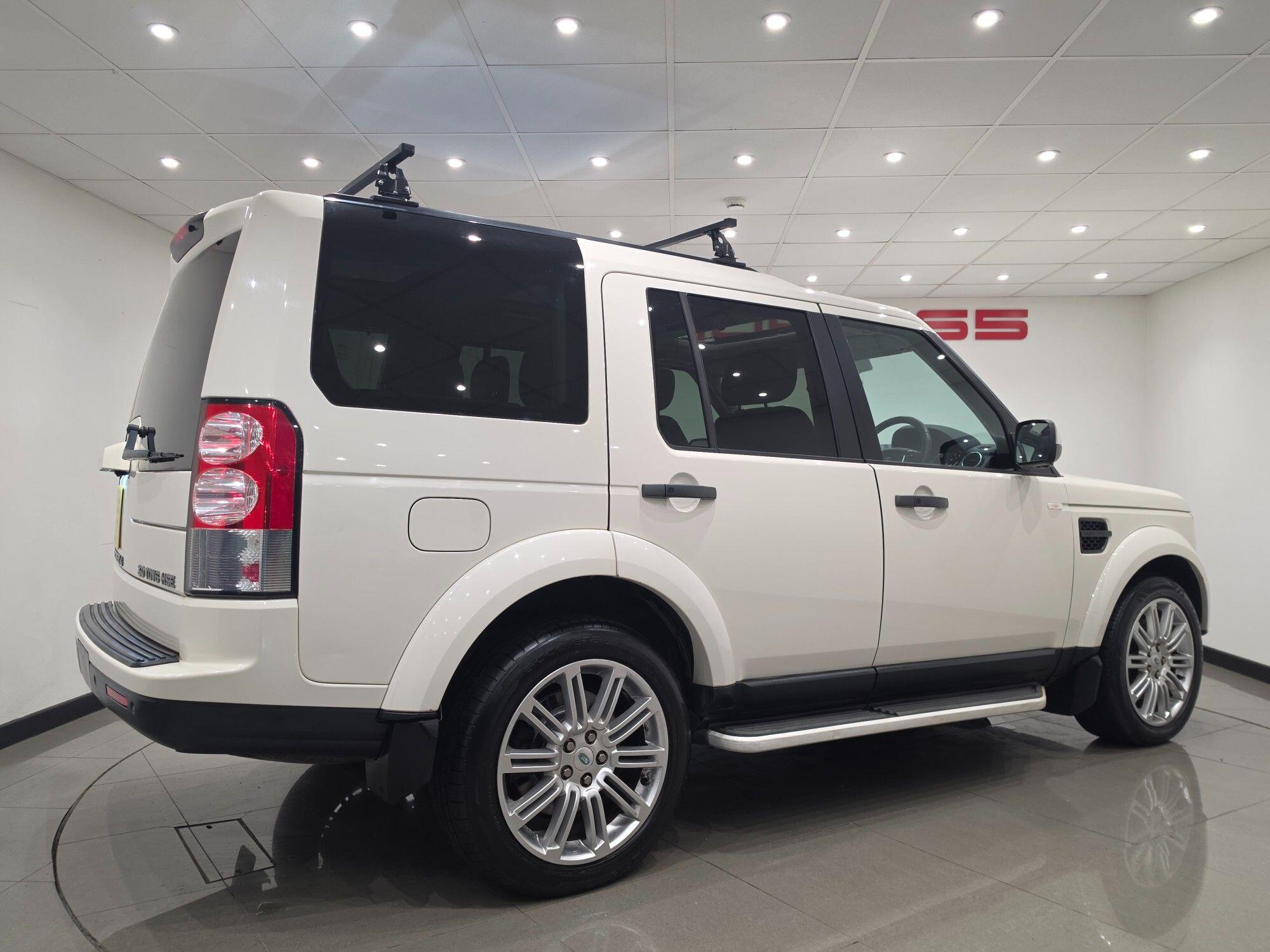 Land Rover Discovery view 8