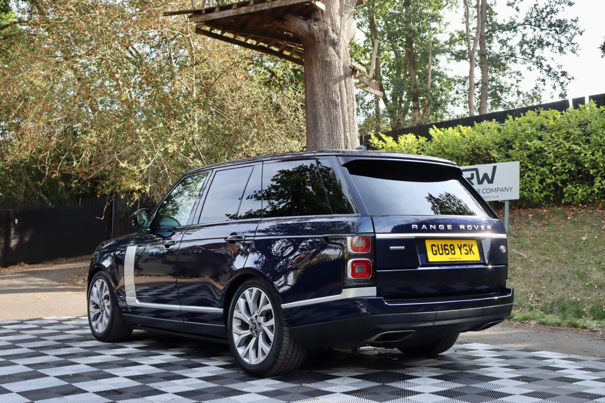 Land Rover Range Rover view 22