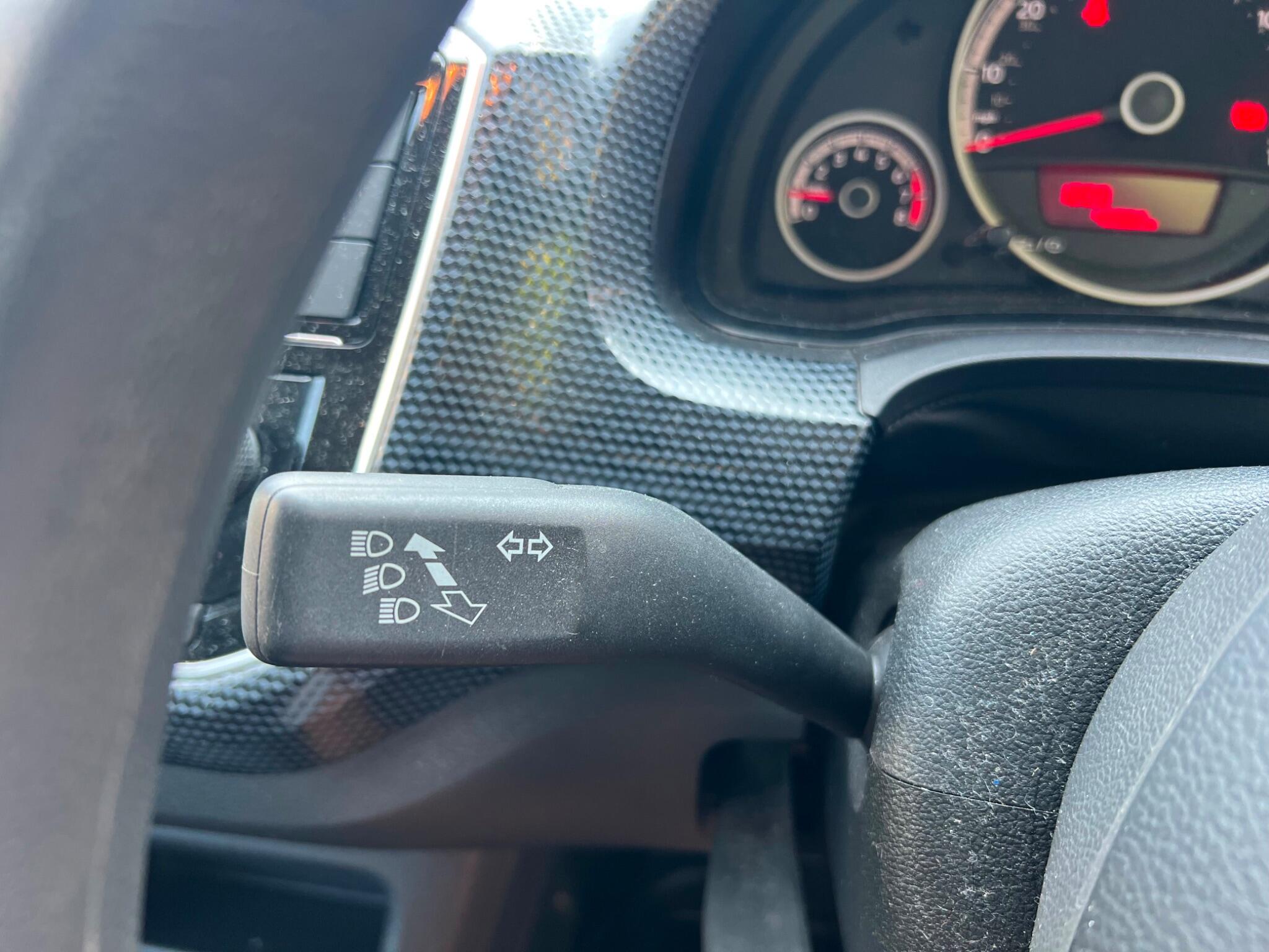 Volkswagen Up! view 15