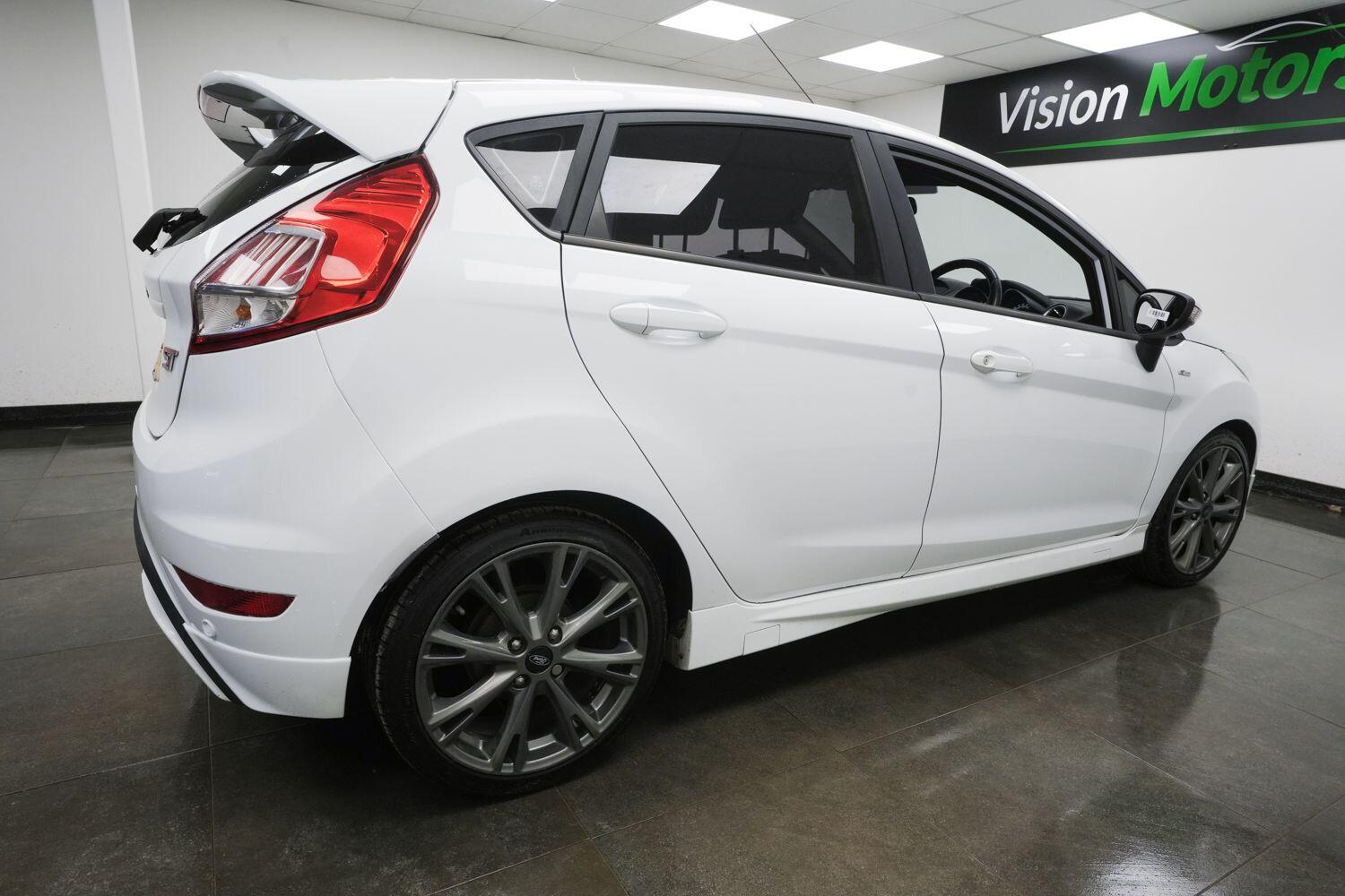 Ford Fiesta view 3