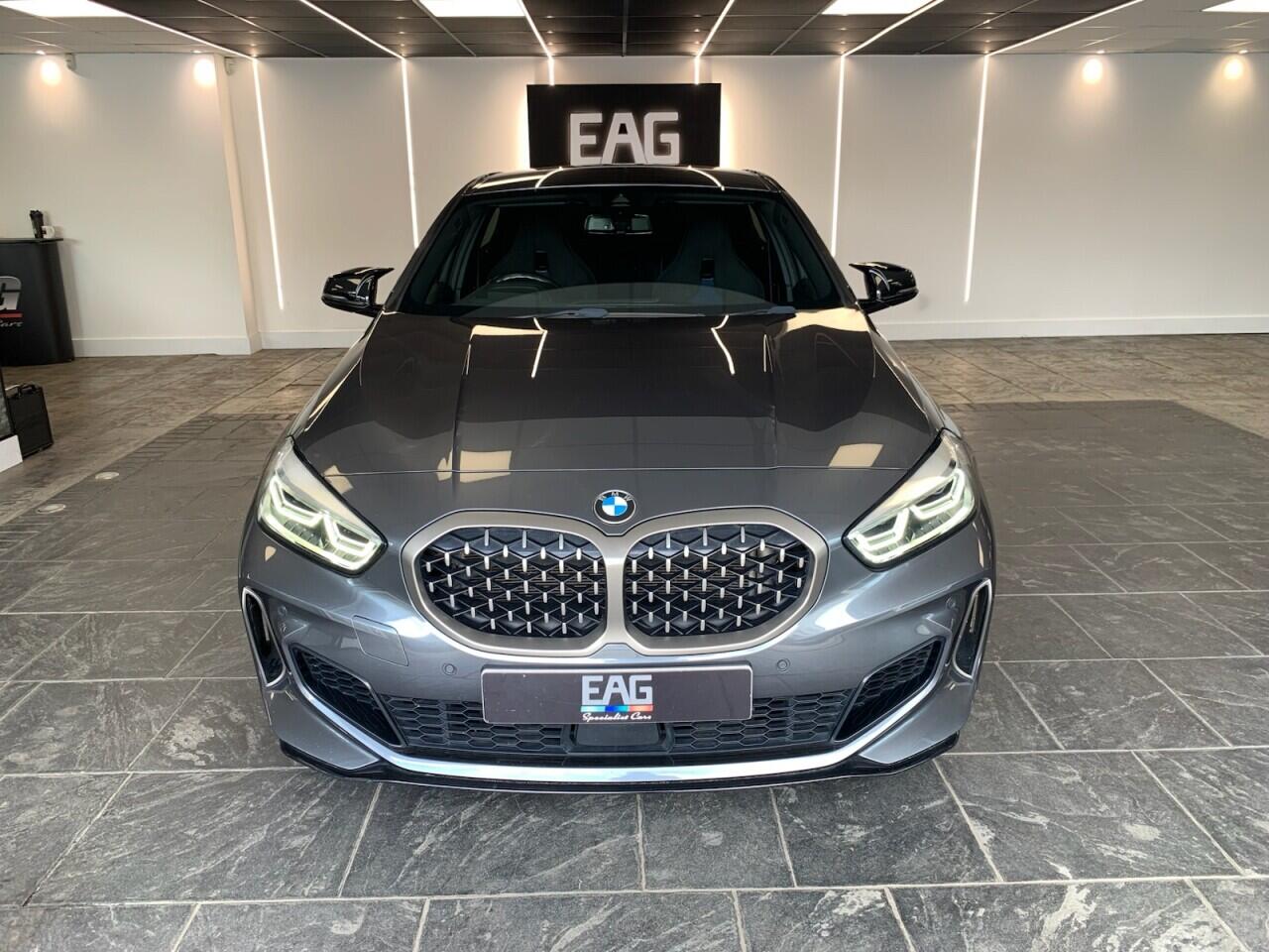 BMW 1 Series view 12