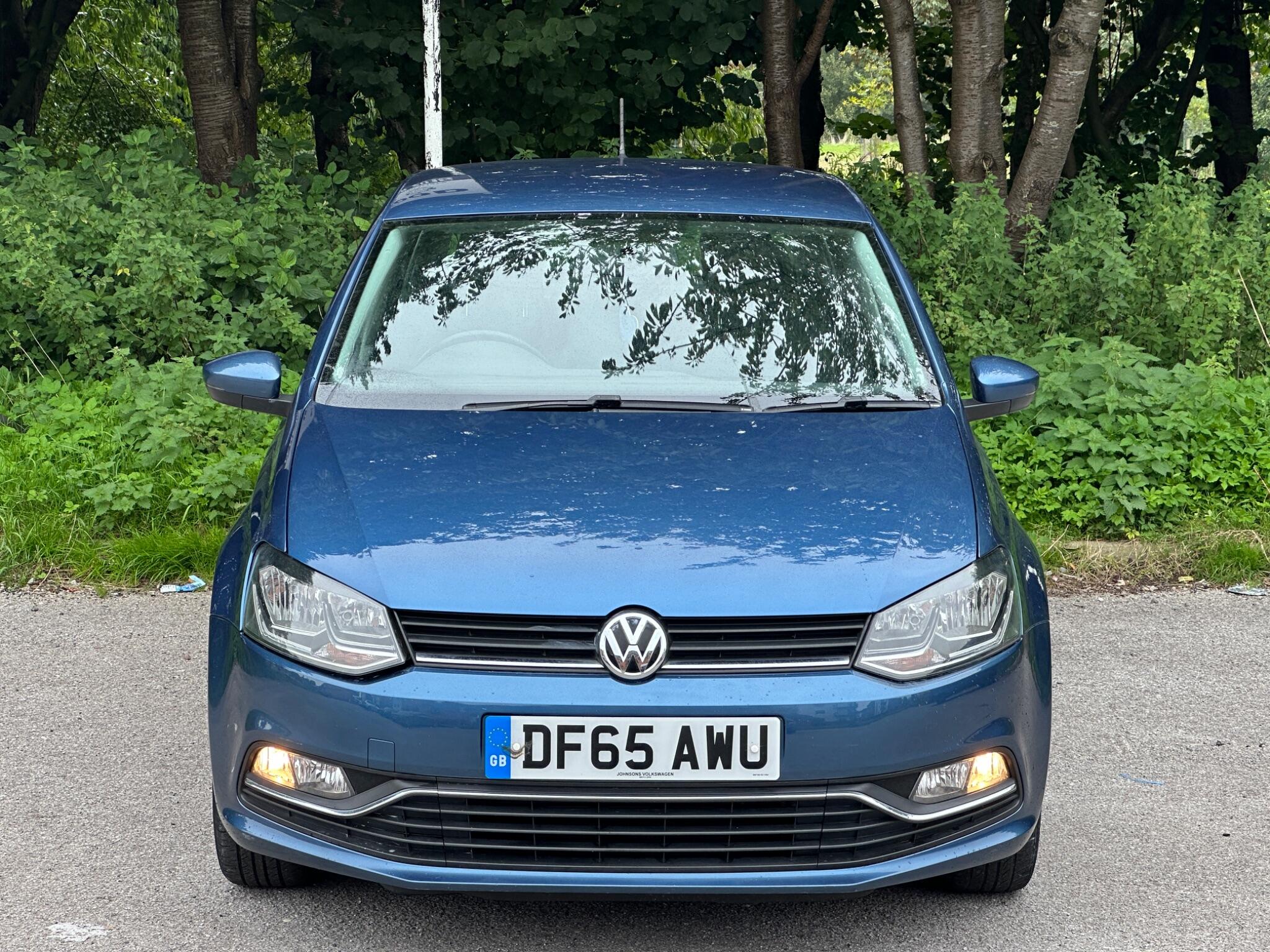 Volkswagen Polo view 3