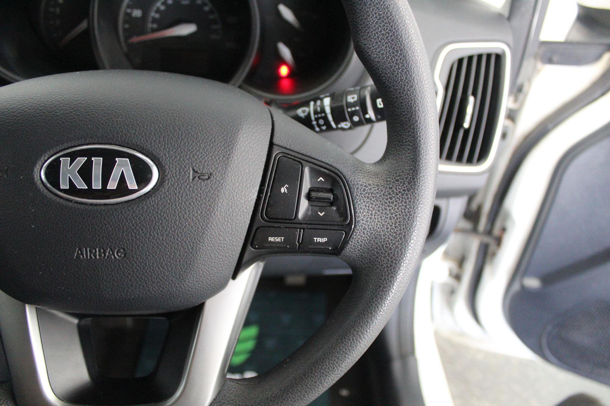Kia Rio view 40
