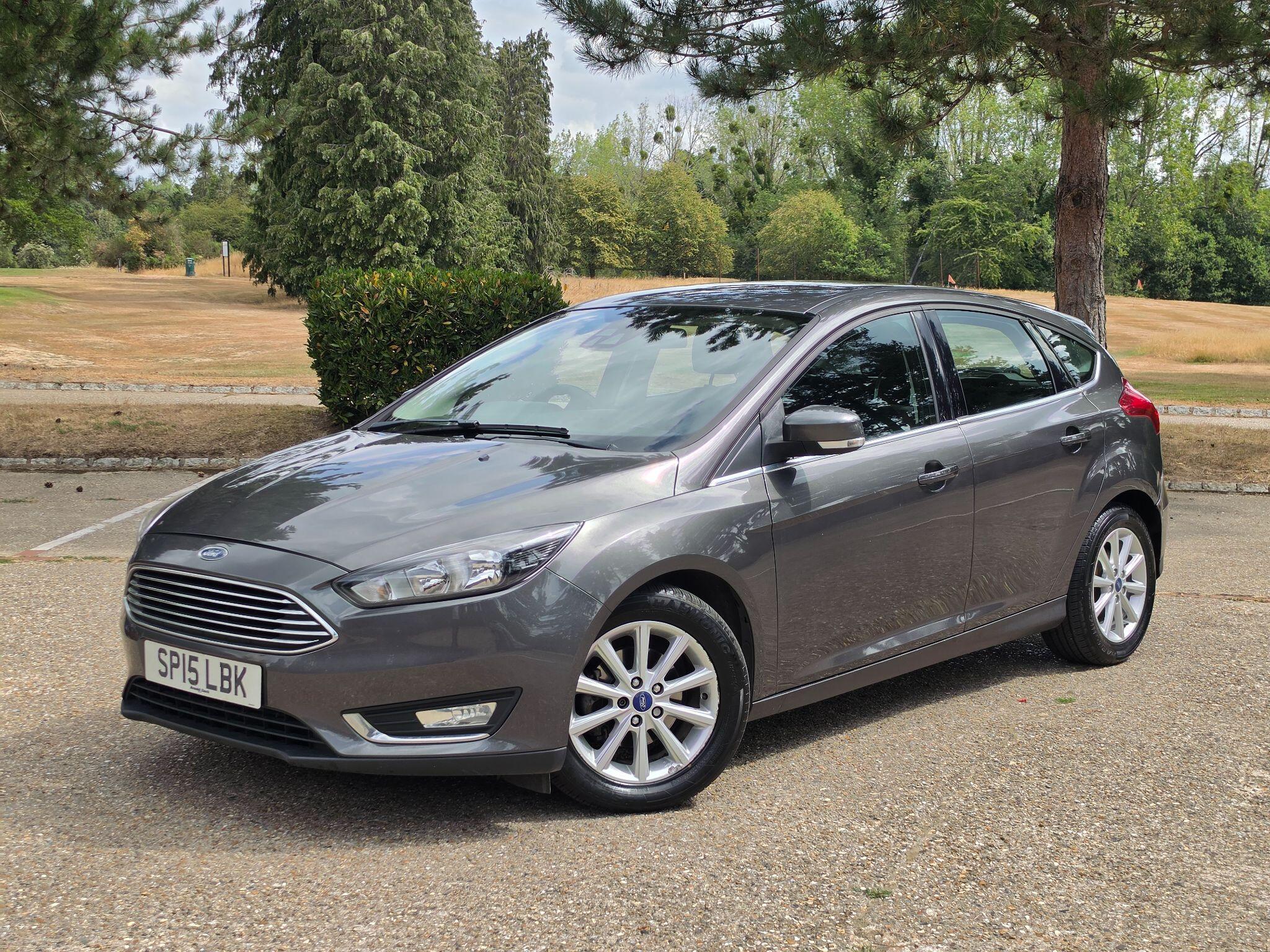 Ford Focus view 5