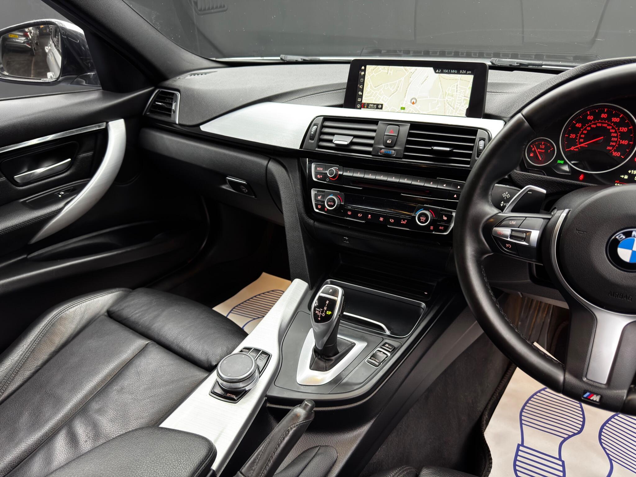 BMW 3 Series view 23