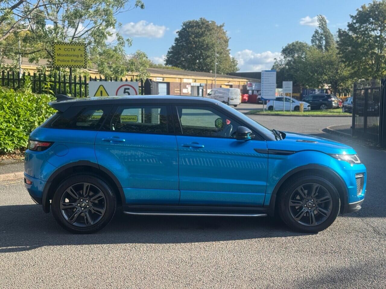 Land Rover Range Rover Evoque view 8