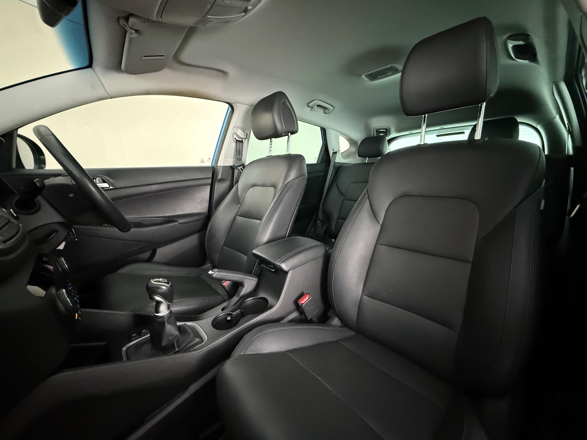 Hyundai Tucson view 26