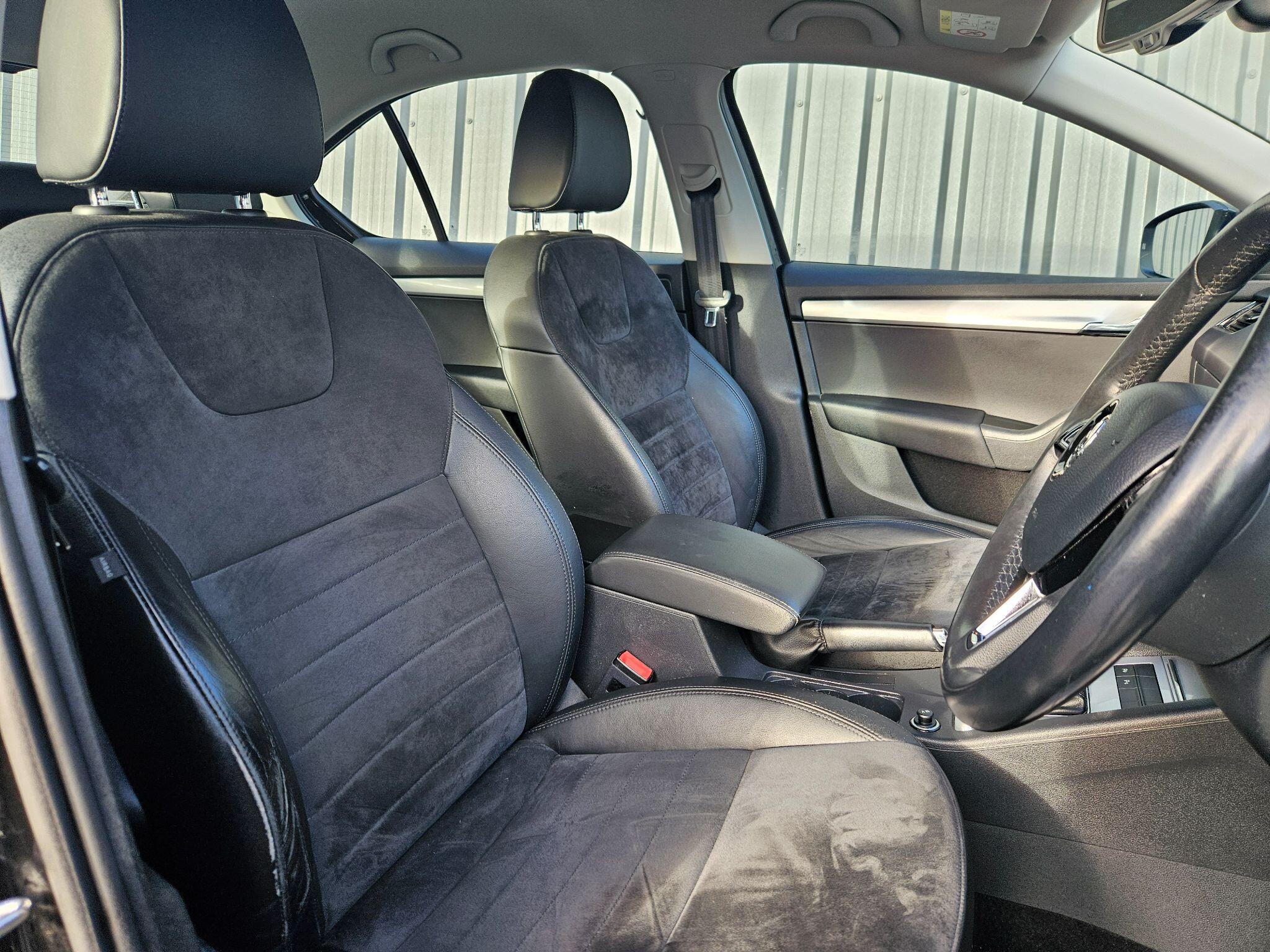 2015 Skoda Octavia image 17