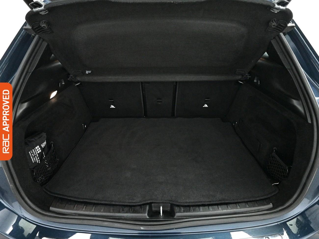 Mercedes-Benz Eqa view 27
