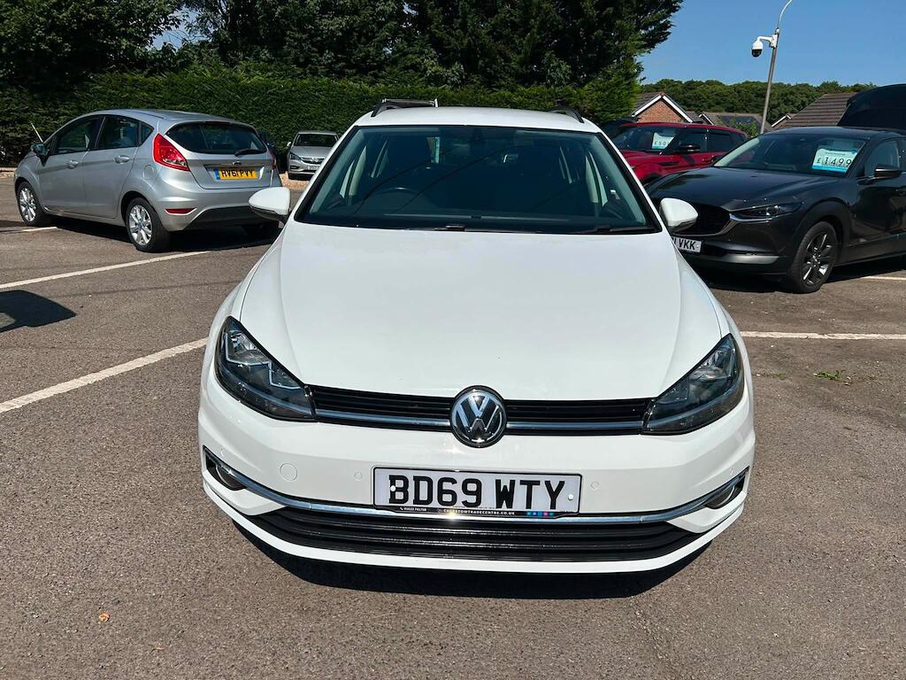 Volkswagen Golf view 6