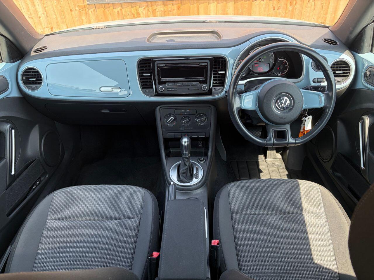 Volkswagen Beetle view 12