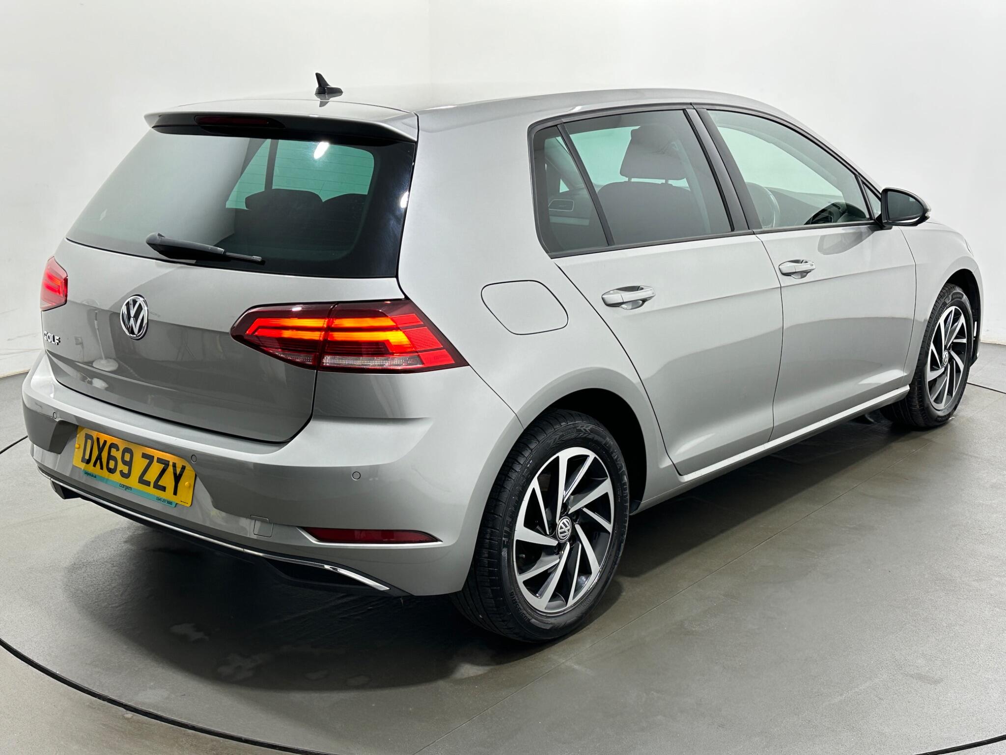 Volkswagen Golf view 51