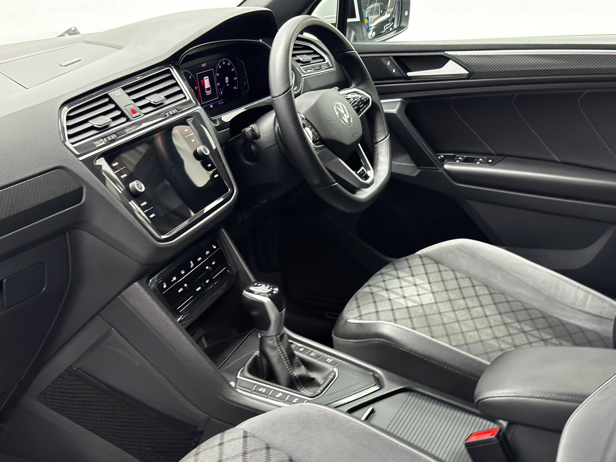 Volkswagen Tiguan view 63