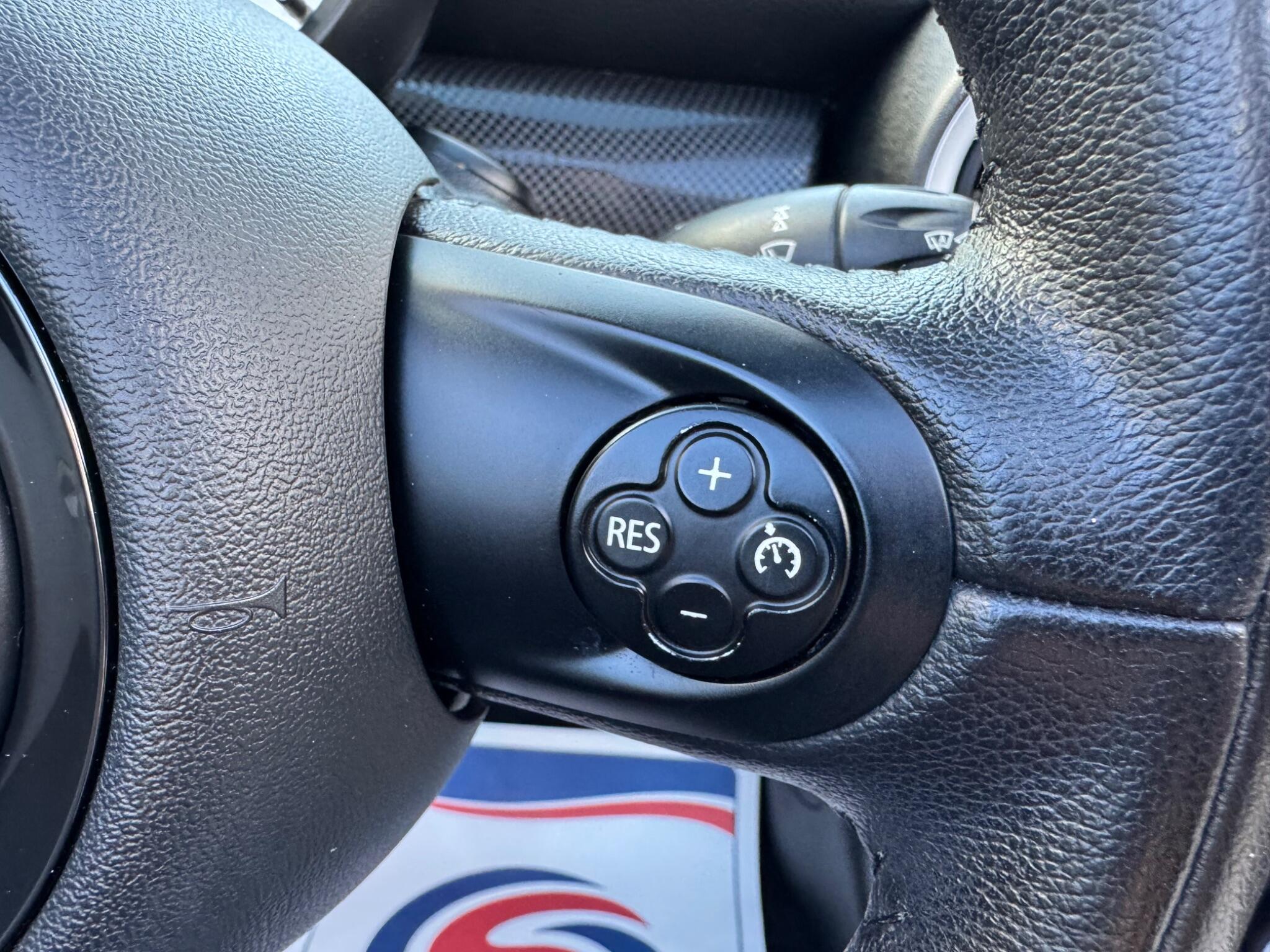 Mini Roadster view 21
