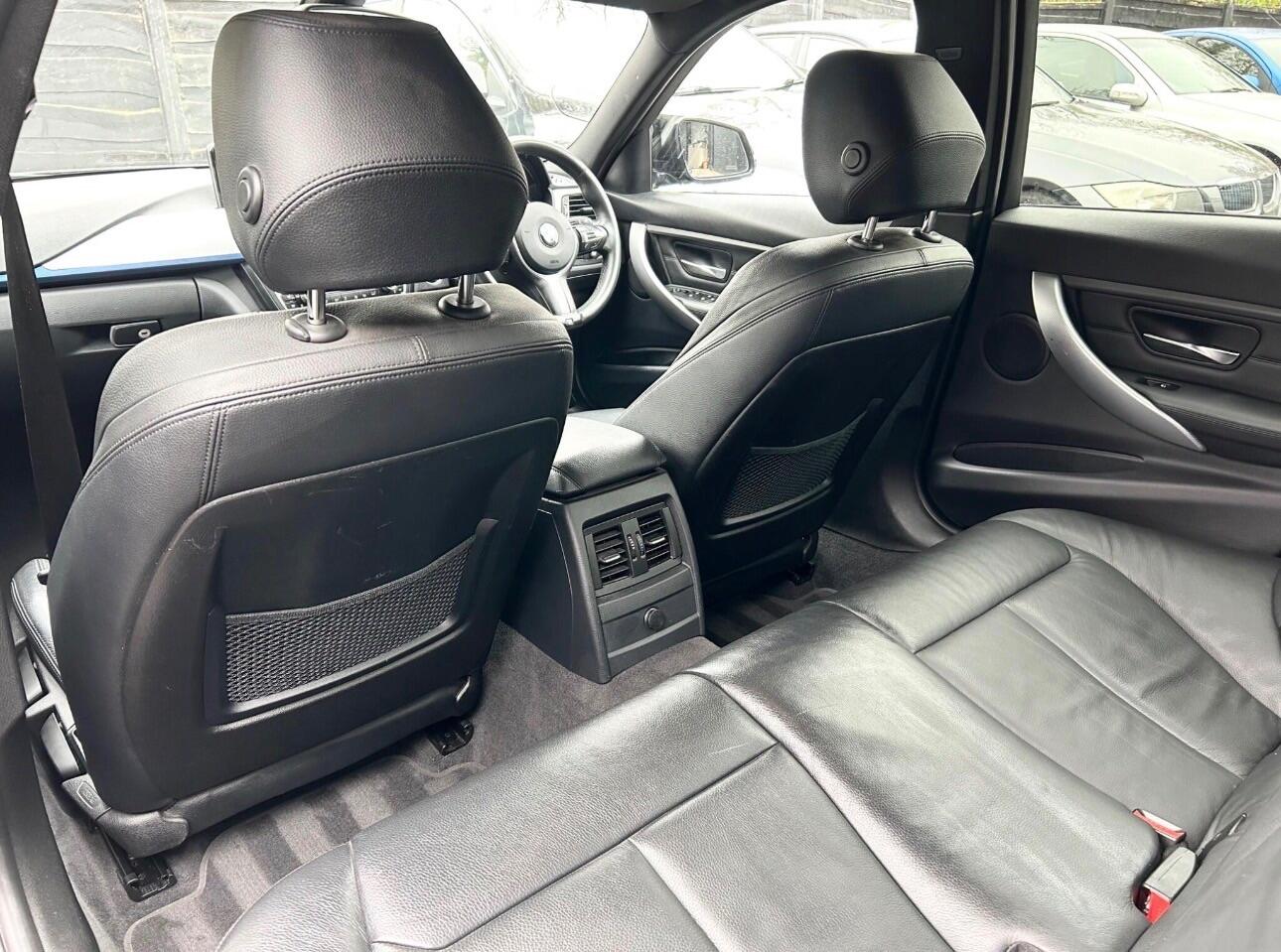 BMW 3 Series view 27