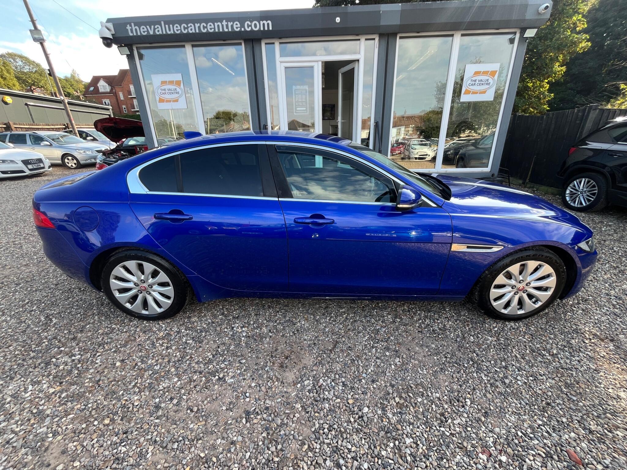 Jaguar XE view 3