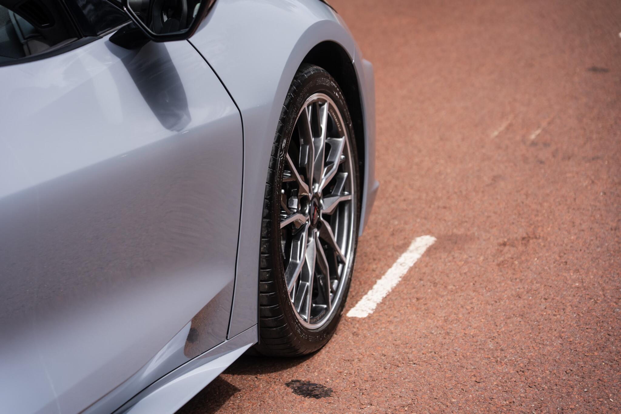 Chevrolet Corvette Stingray view 10