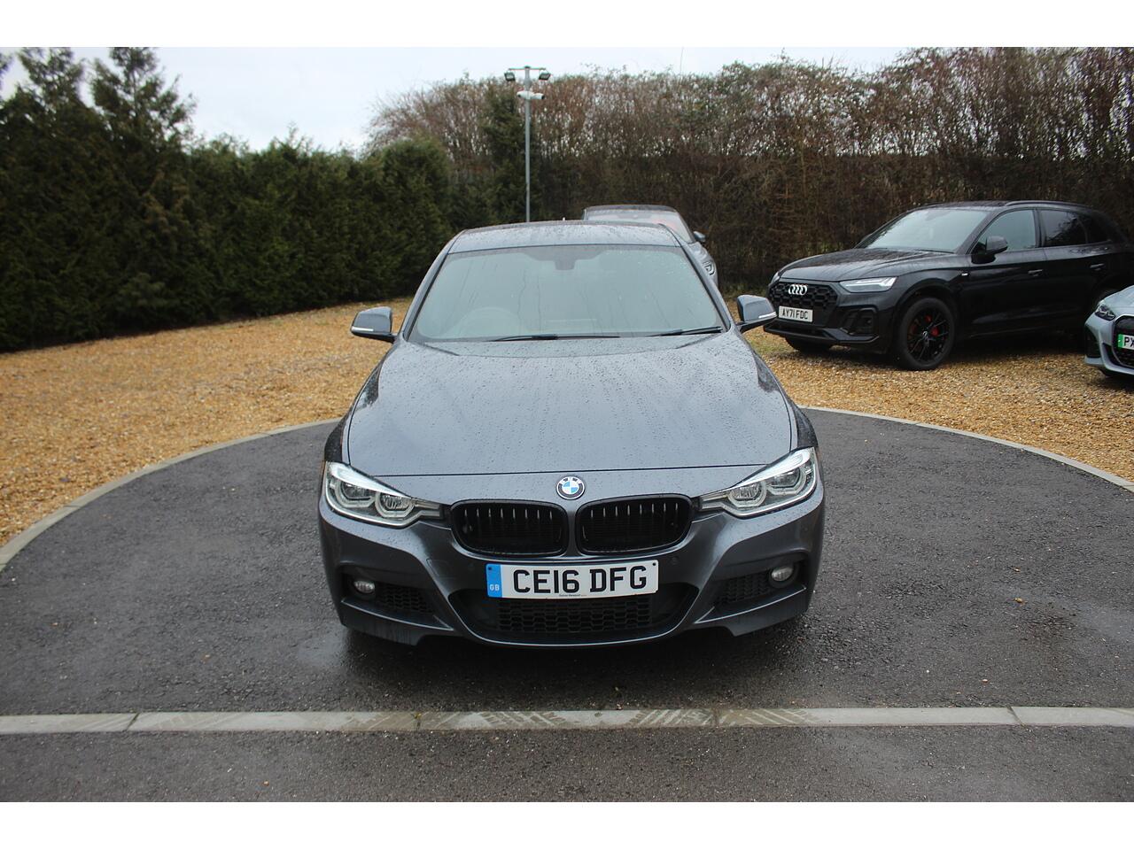 BMW 3 Series view 3