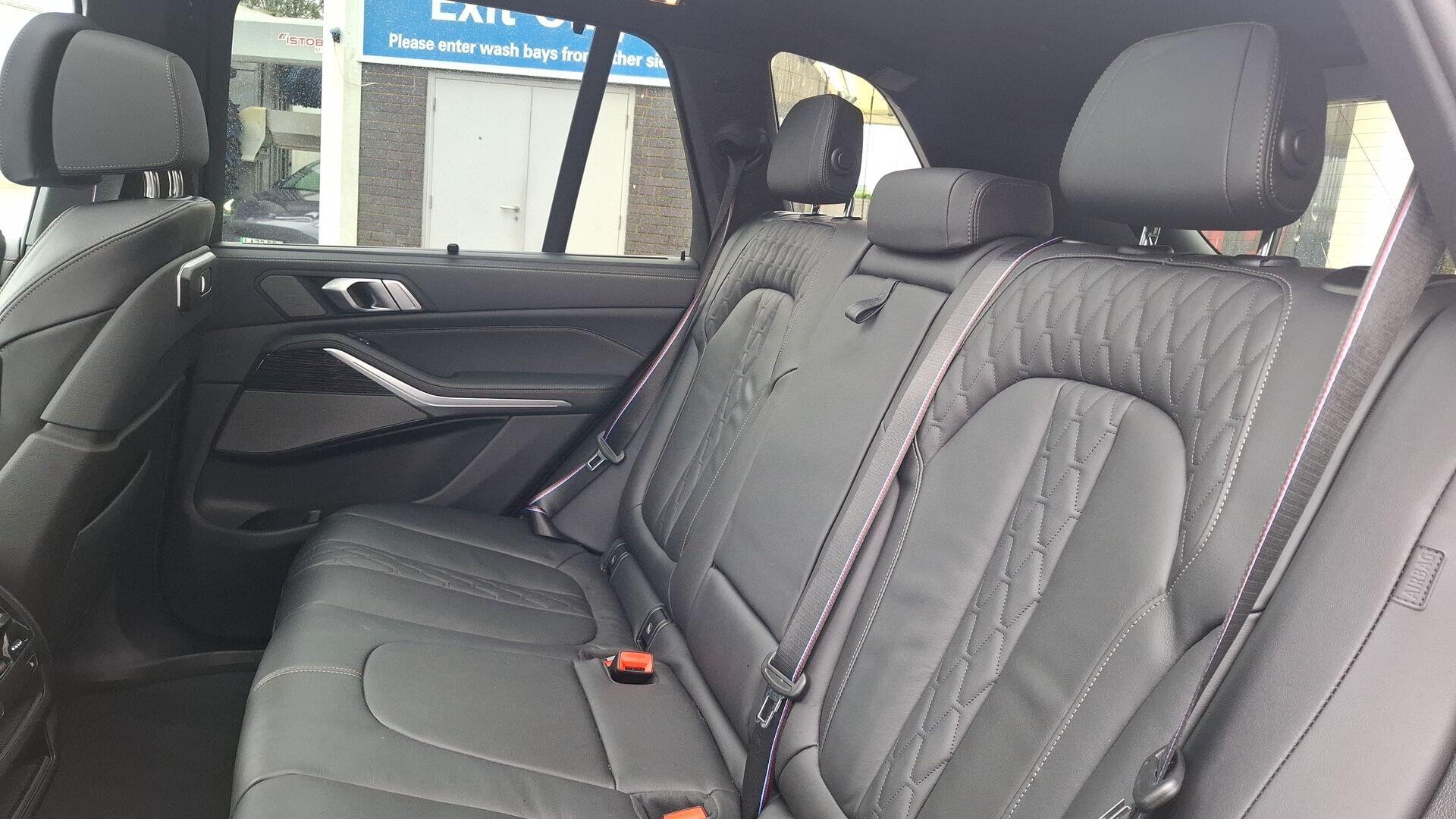 BMW X5 view 12