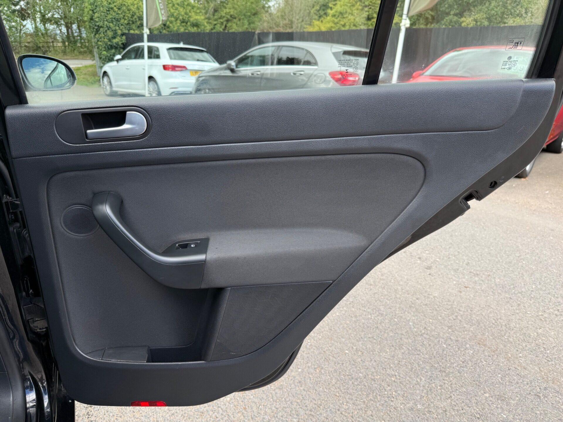 Volkswagen Golf Plus view 30