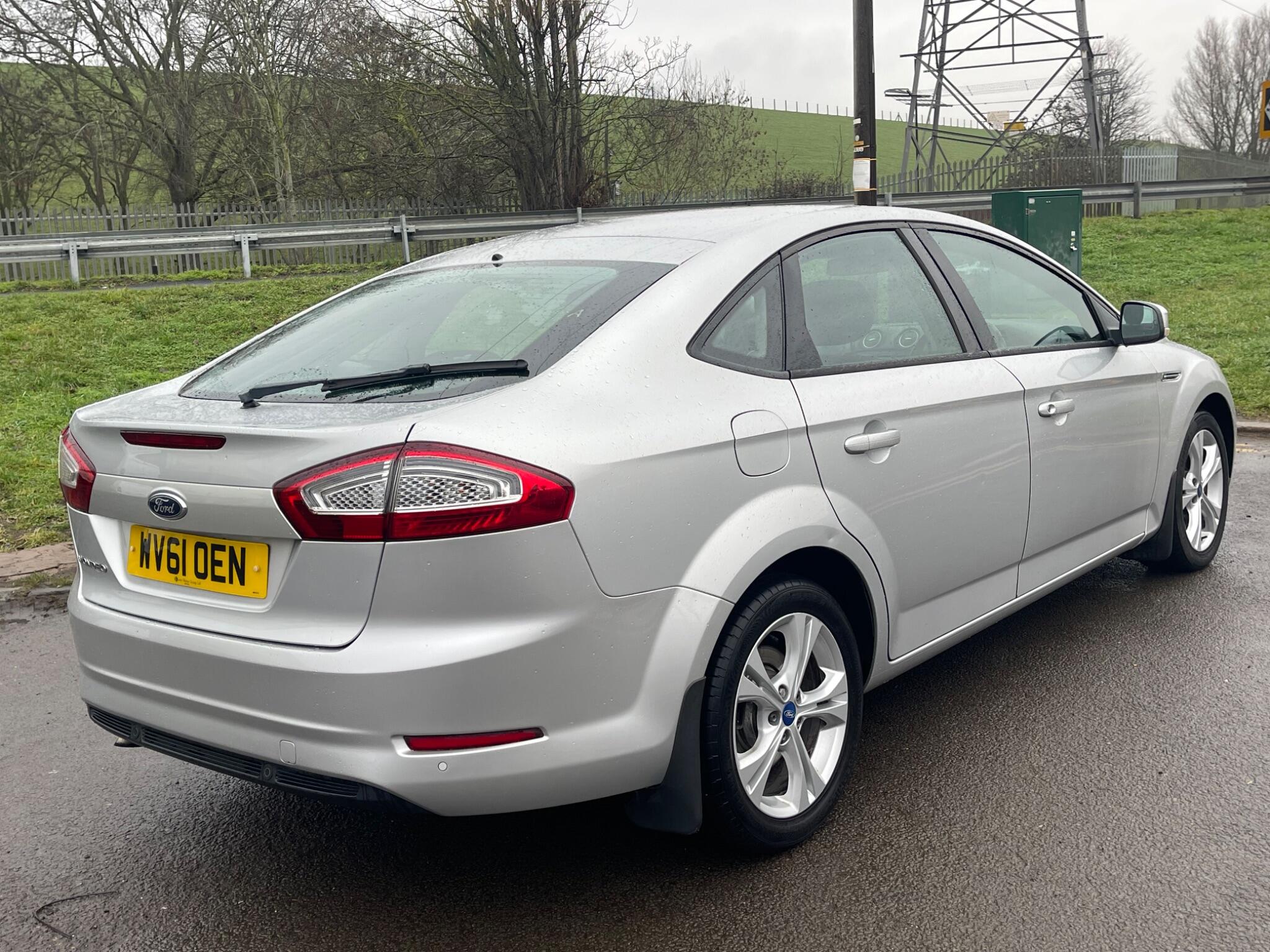 2011 Ford Mondeo image 24