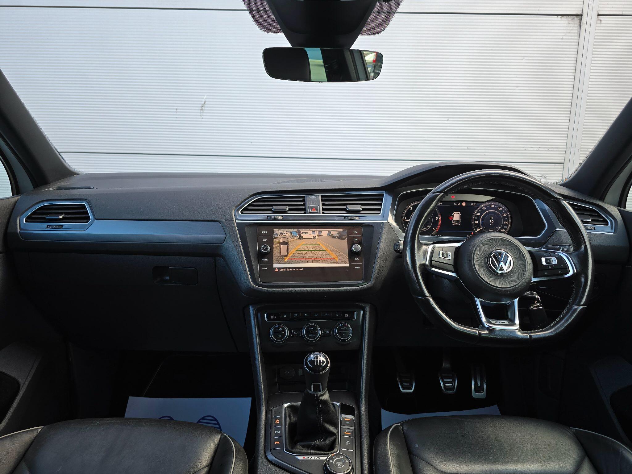 Volkswagen Tiguan view 15