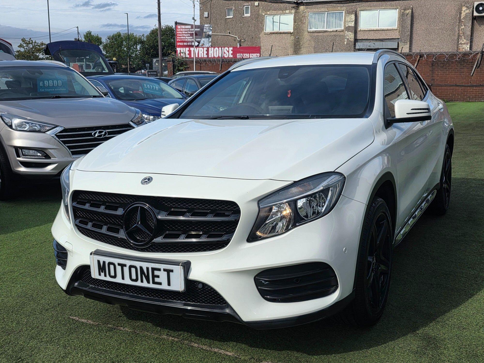 Mercedes-Benz Gla view 5