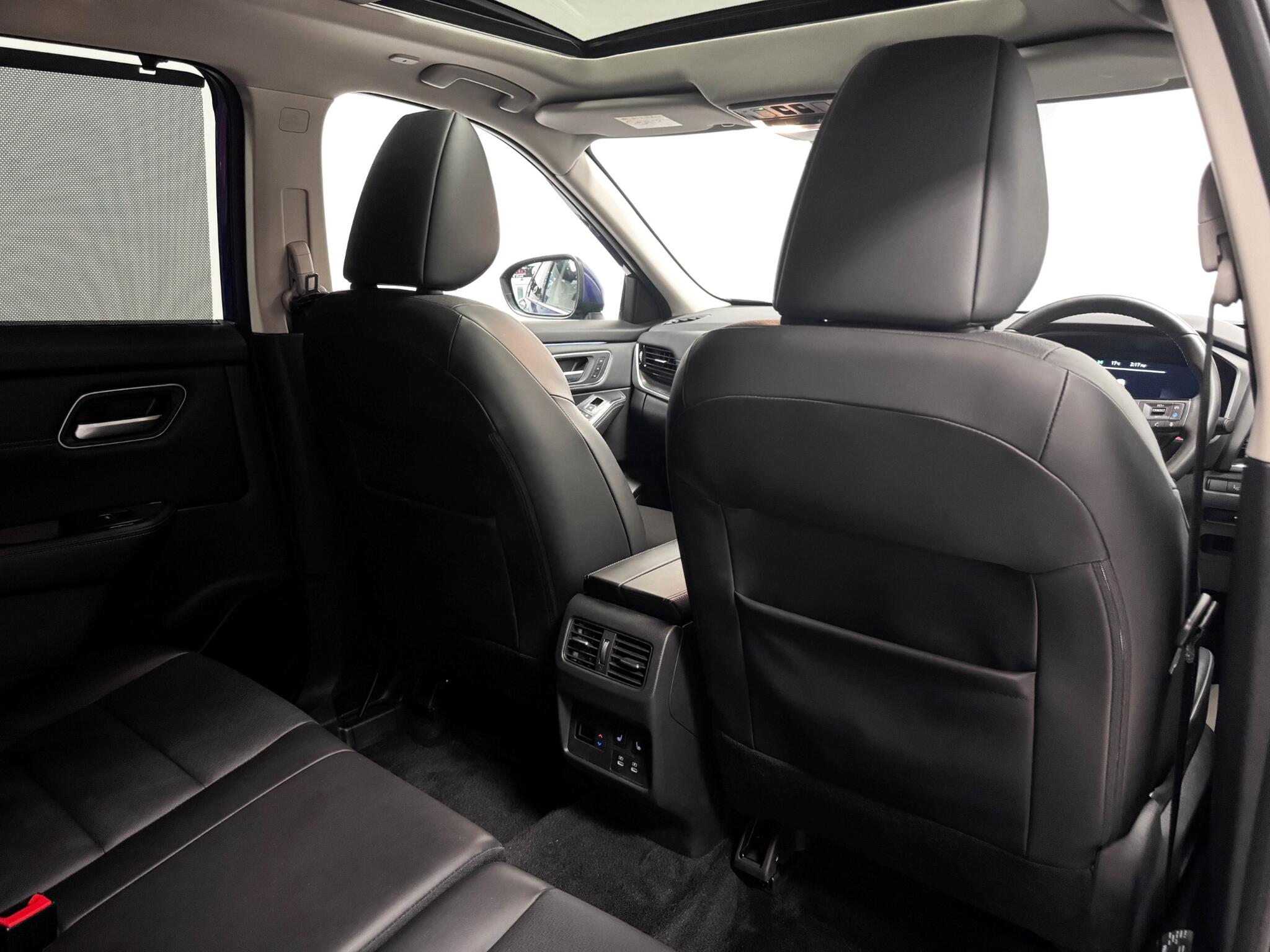 Nissan X-Trail view 24