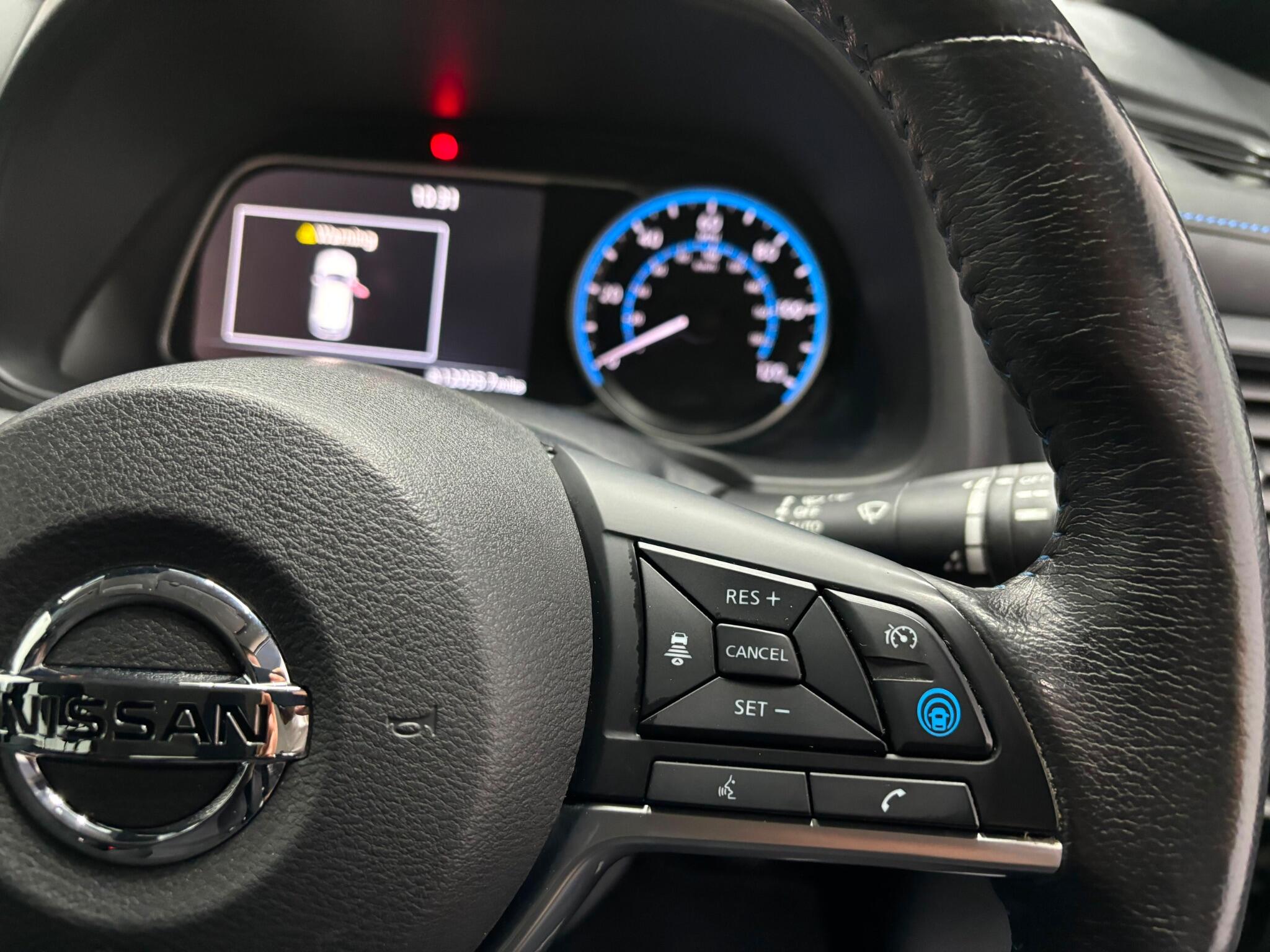 Nissan Leaf view 21
