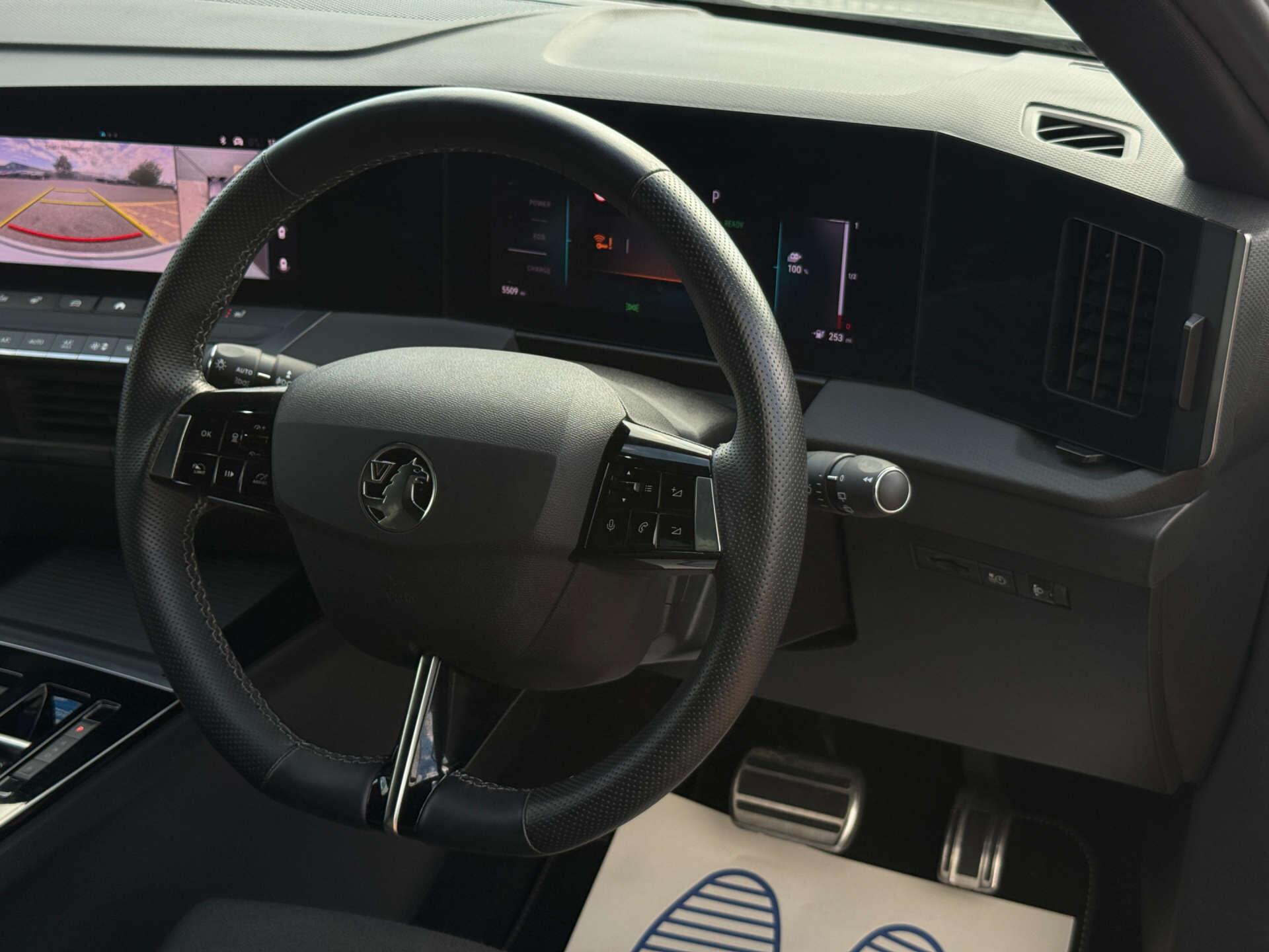 Vauxhall Astra Electric view 47