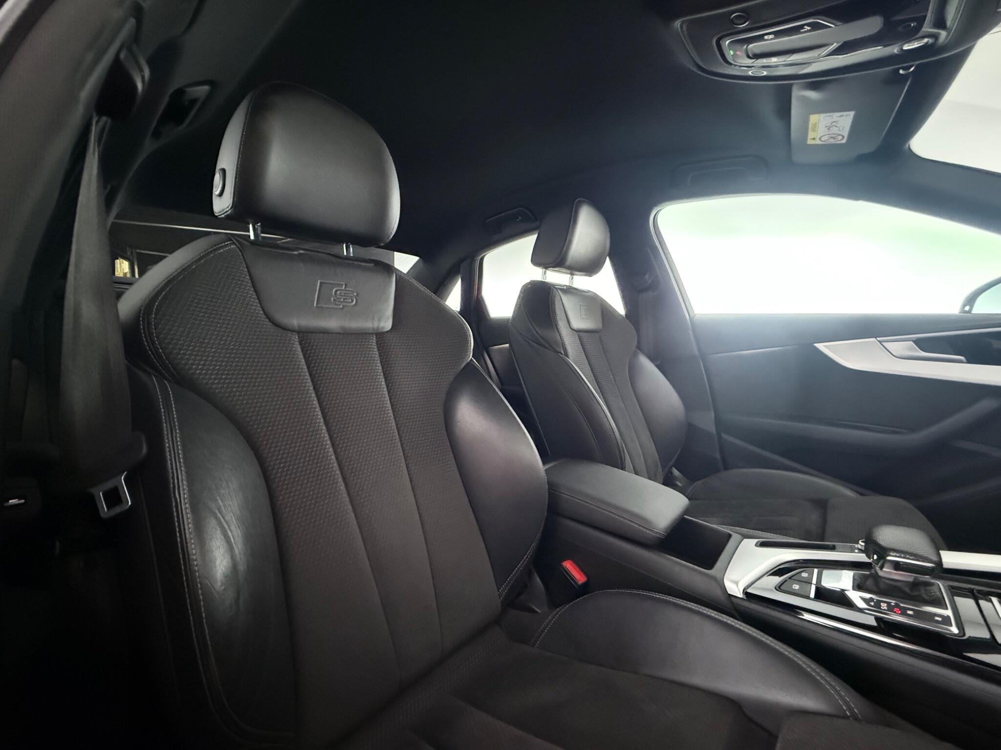 Audi A4 view 25