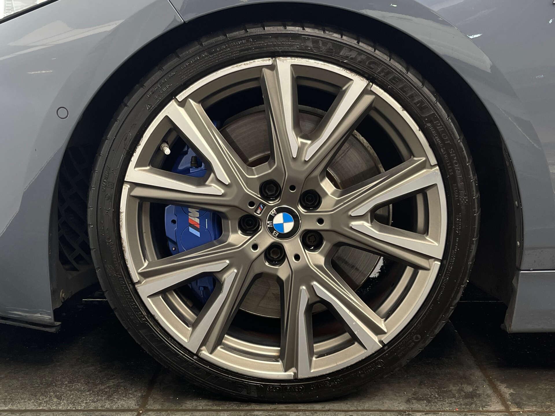 BMW 1 Series view 40