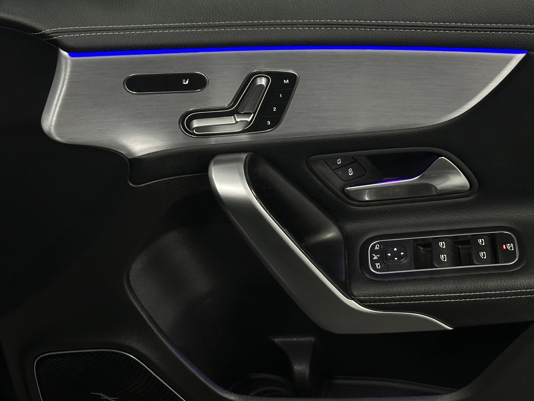 Mercedes-Benz A-Class view 19